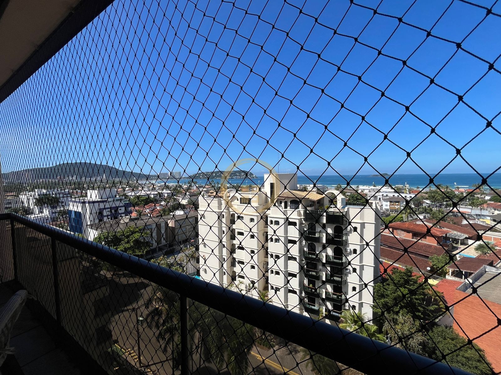 Apartamento na Praia da Enseada, Guarujá - SP