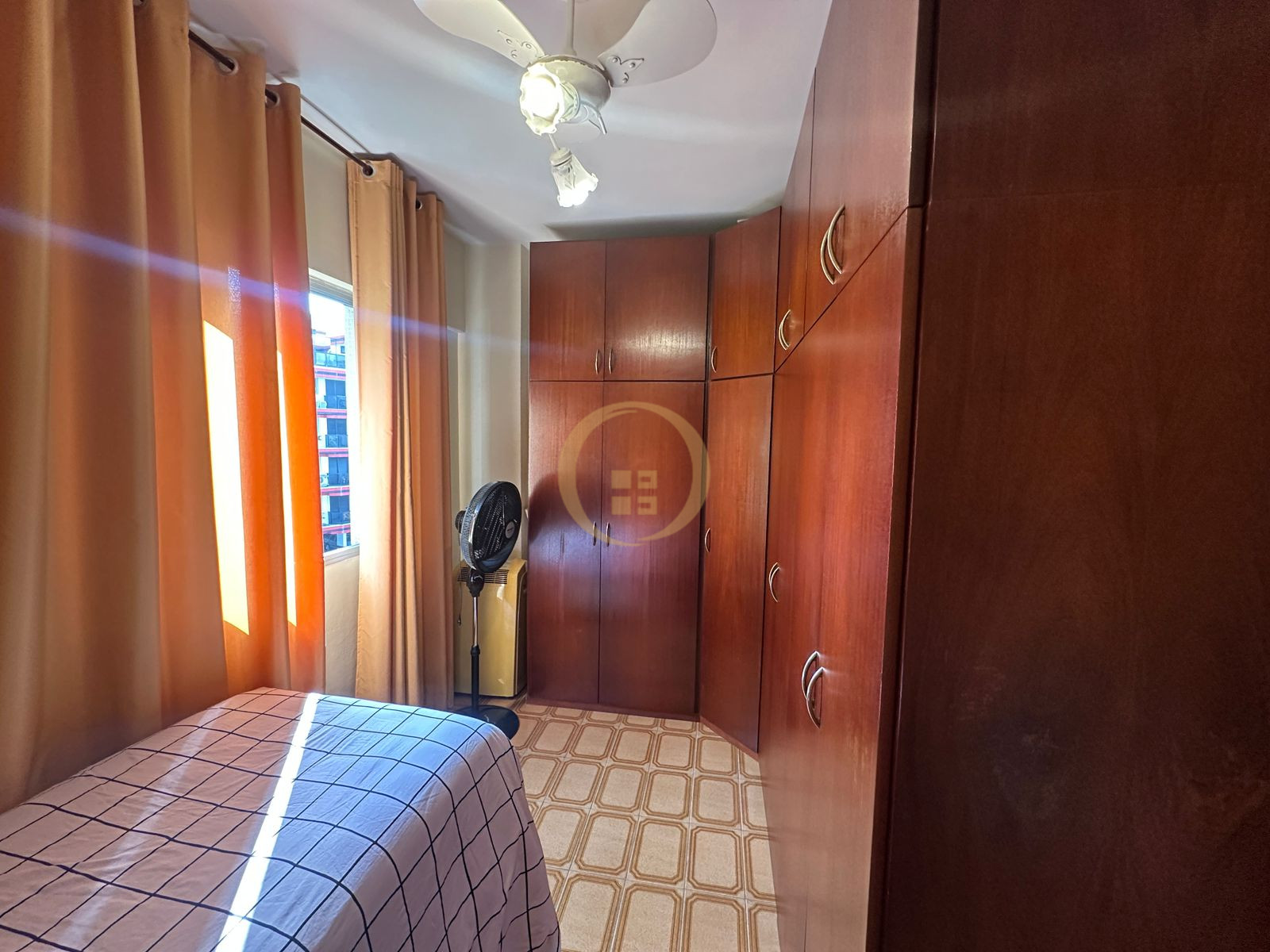 Apartamento na Praia da Enseada, Guarujá - SP