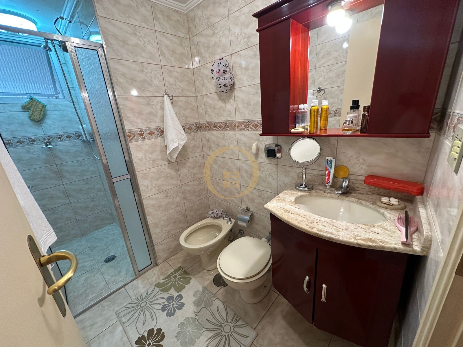 Apartamento na Praia da Enseada, Guarujá - SP