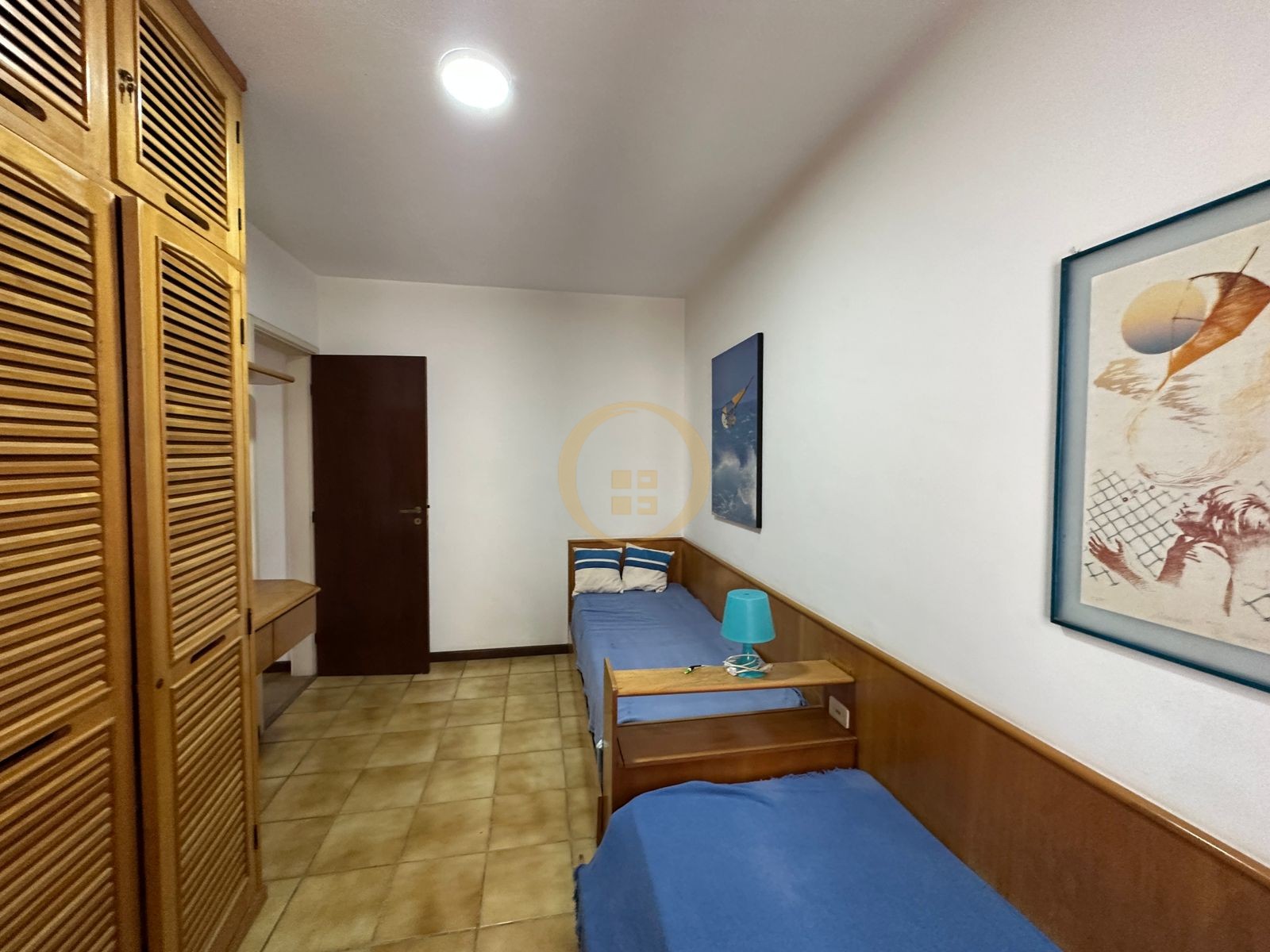 Apartamento na Praia das Pitangueiras, Guarujá - SP