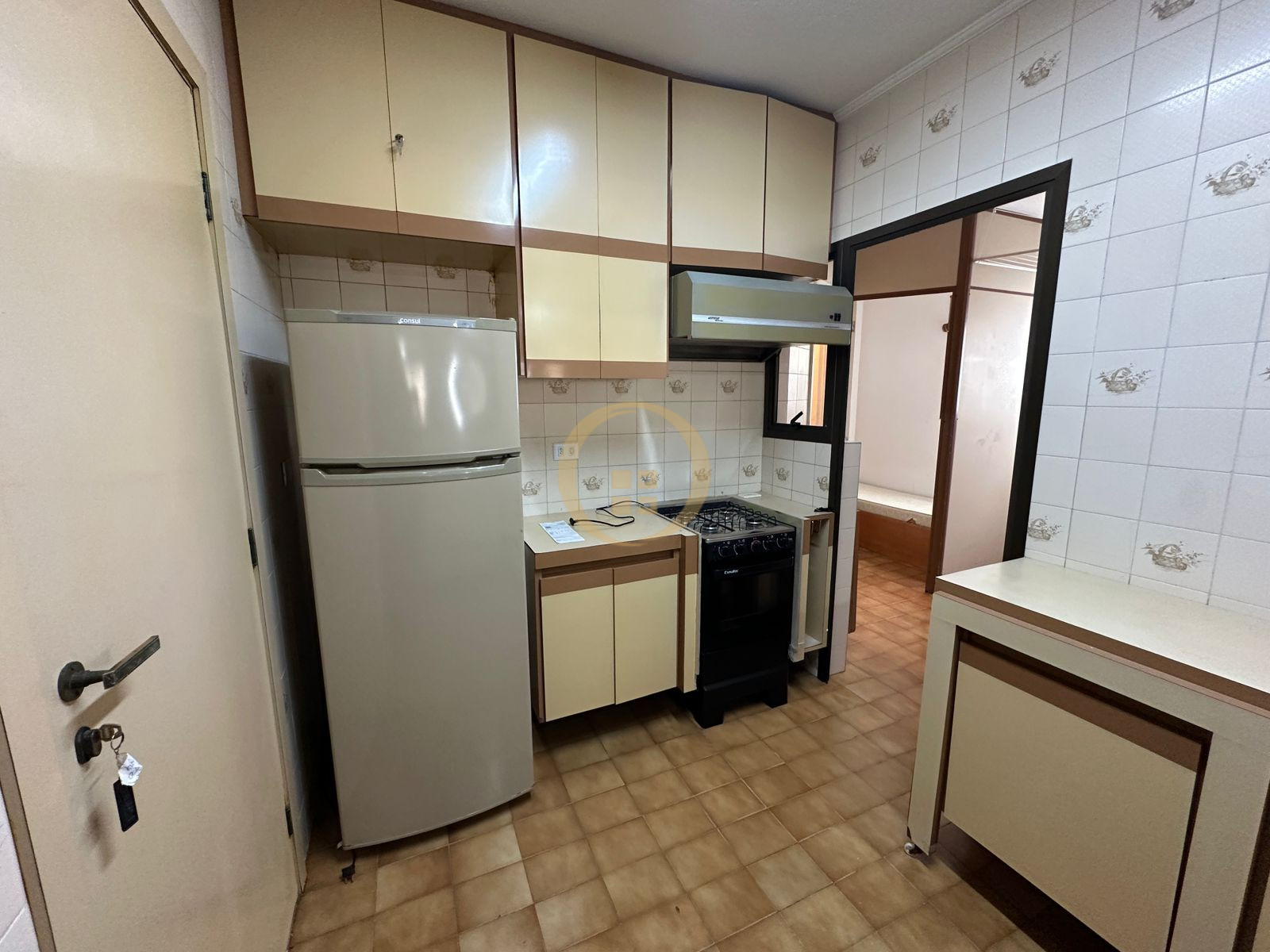Apartamento na Praia das Pitangueiras, Guarujá - SP
