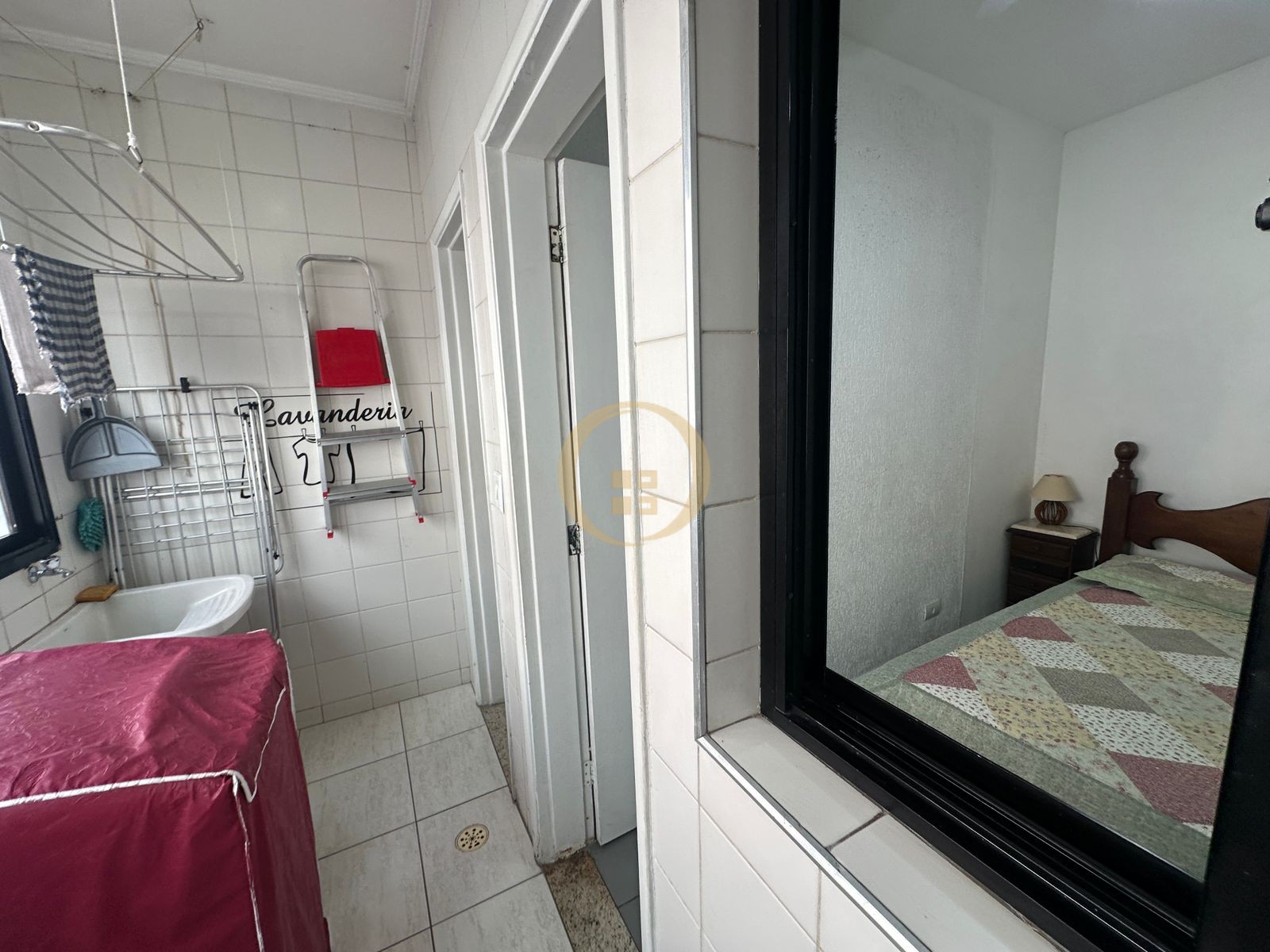 Apartamento na Praia da Enseada, Guarujá - SP