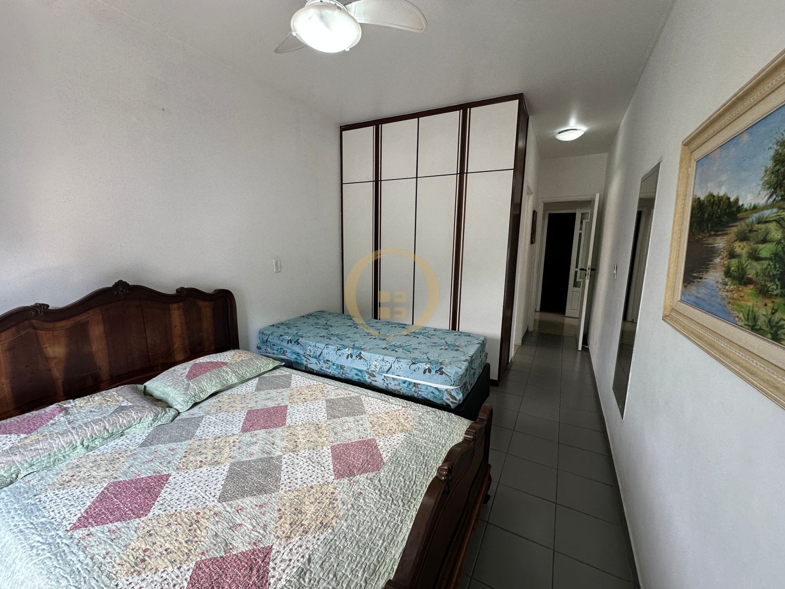 Apartamento na Praia da Enseada, Guarujá - SP