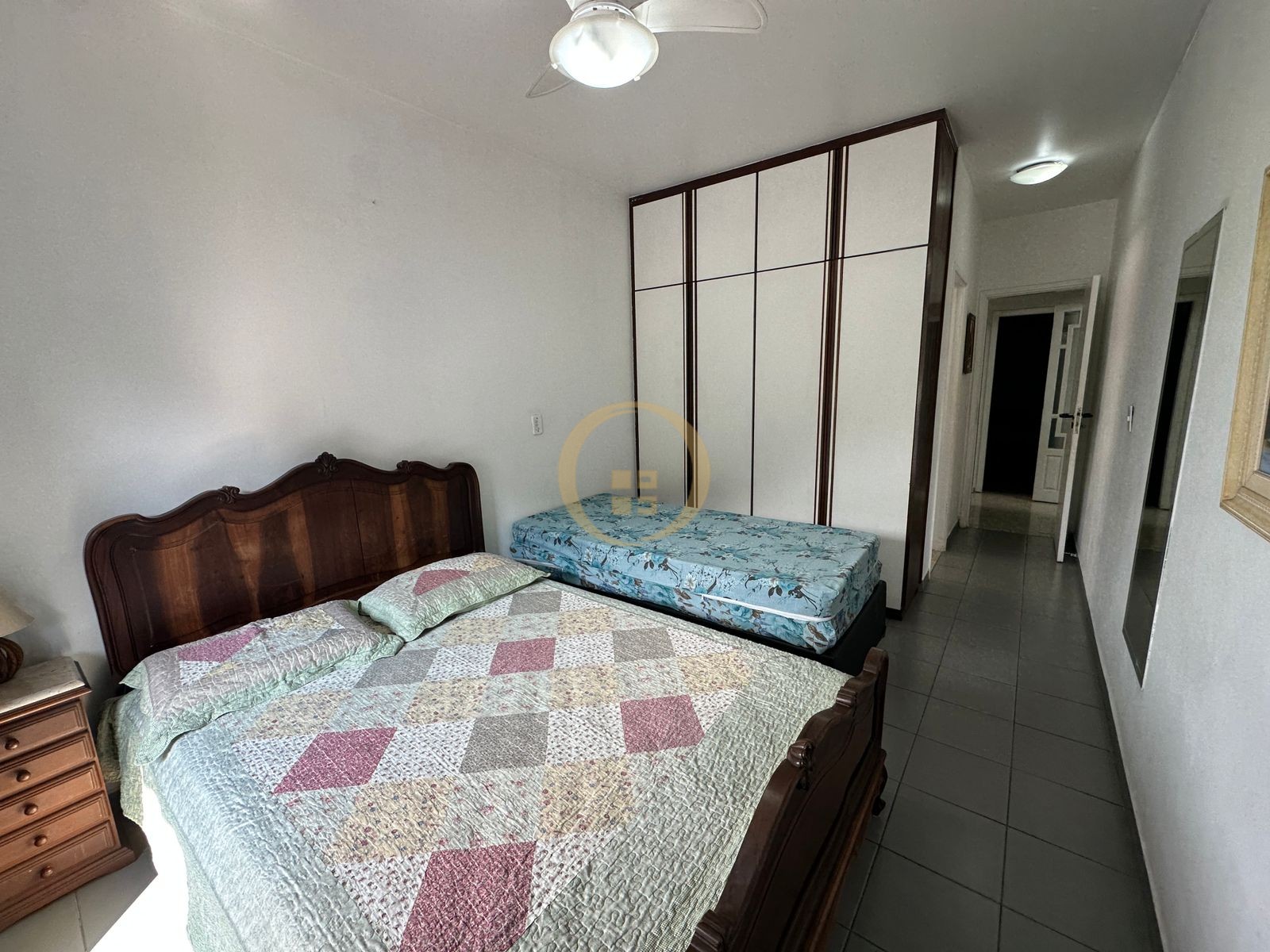 Apartamento na Praia da Enseada, Guarujá - SP