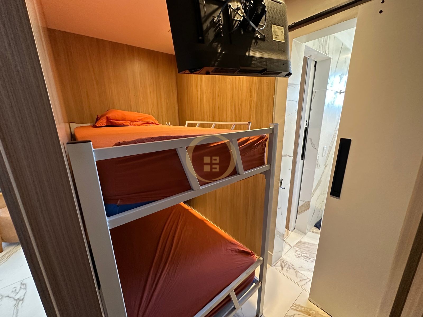 Apartamento na Praia da Enseada, Guarujá - SP