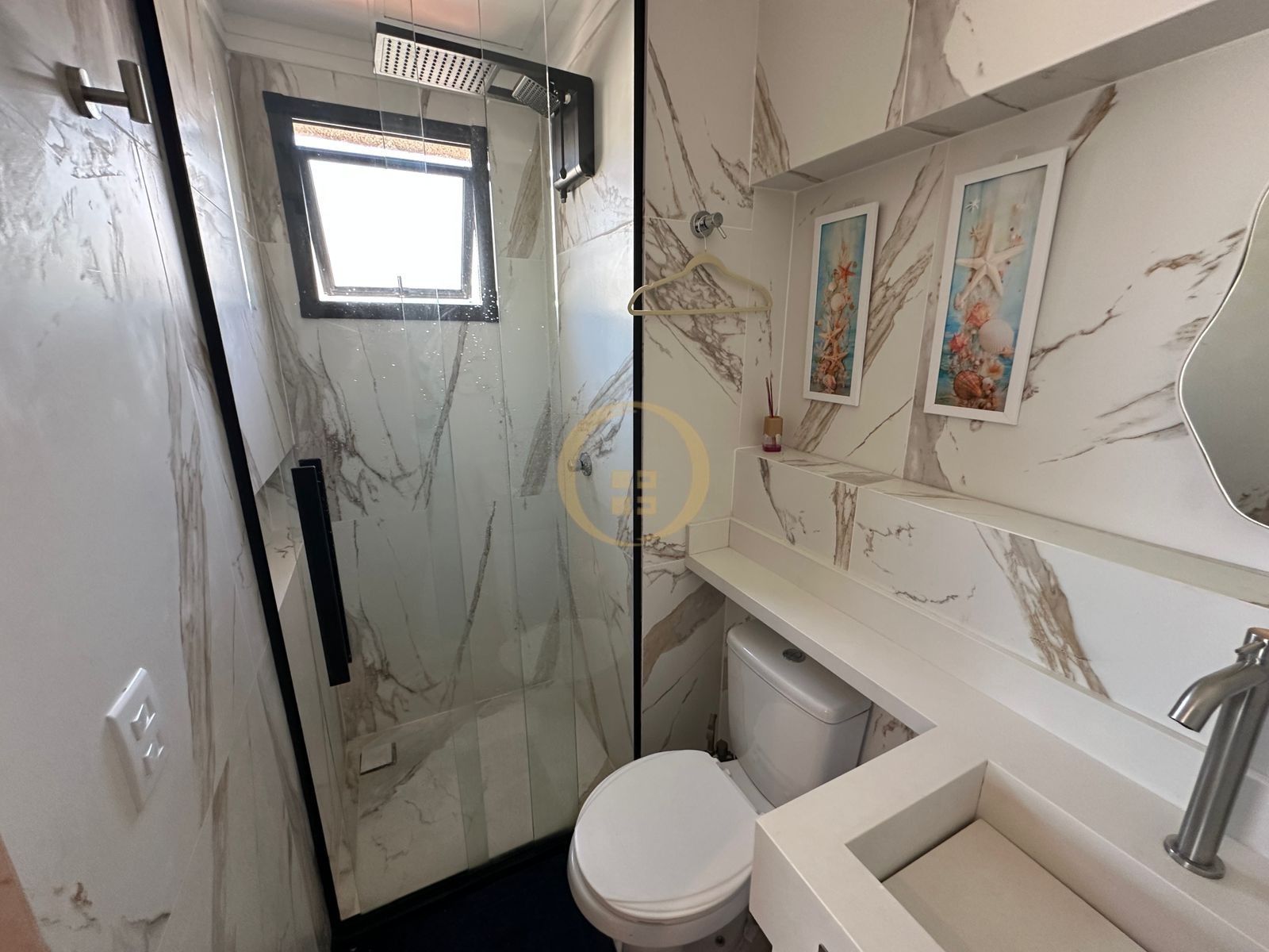 Apartamento na Praia da Enseada, Guarujá - SP