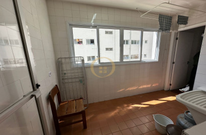 Apartamento na Praia das Pitangueiras, Guarujá - SP