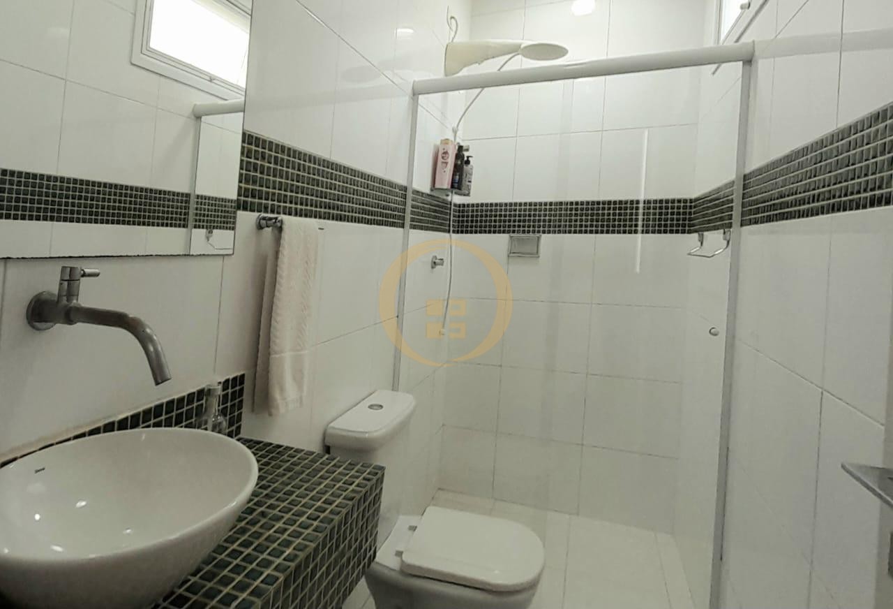 Casa em Condomínio na Praia da Enseada, Guarujá - SP