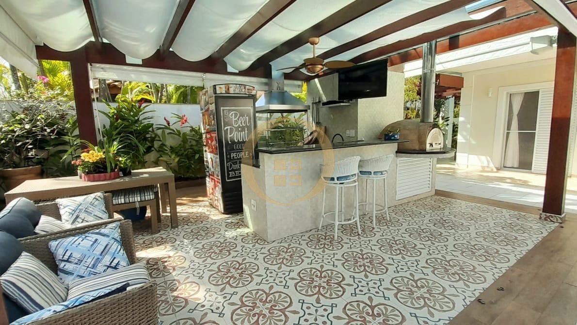 Casa em Condomínio na Praia da Enseada, Guarujá - SP
