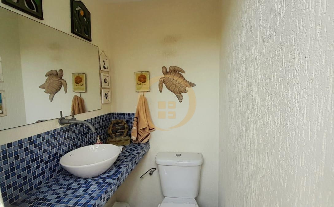 Casa em Condomínio na Praia da Enseada, Guarujá - SP
