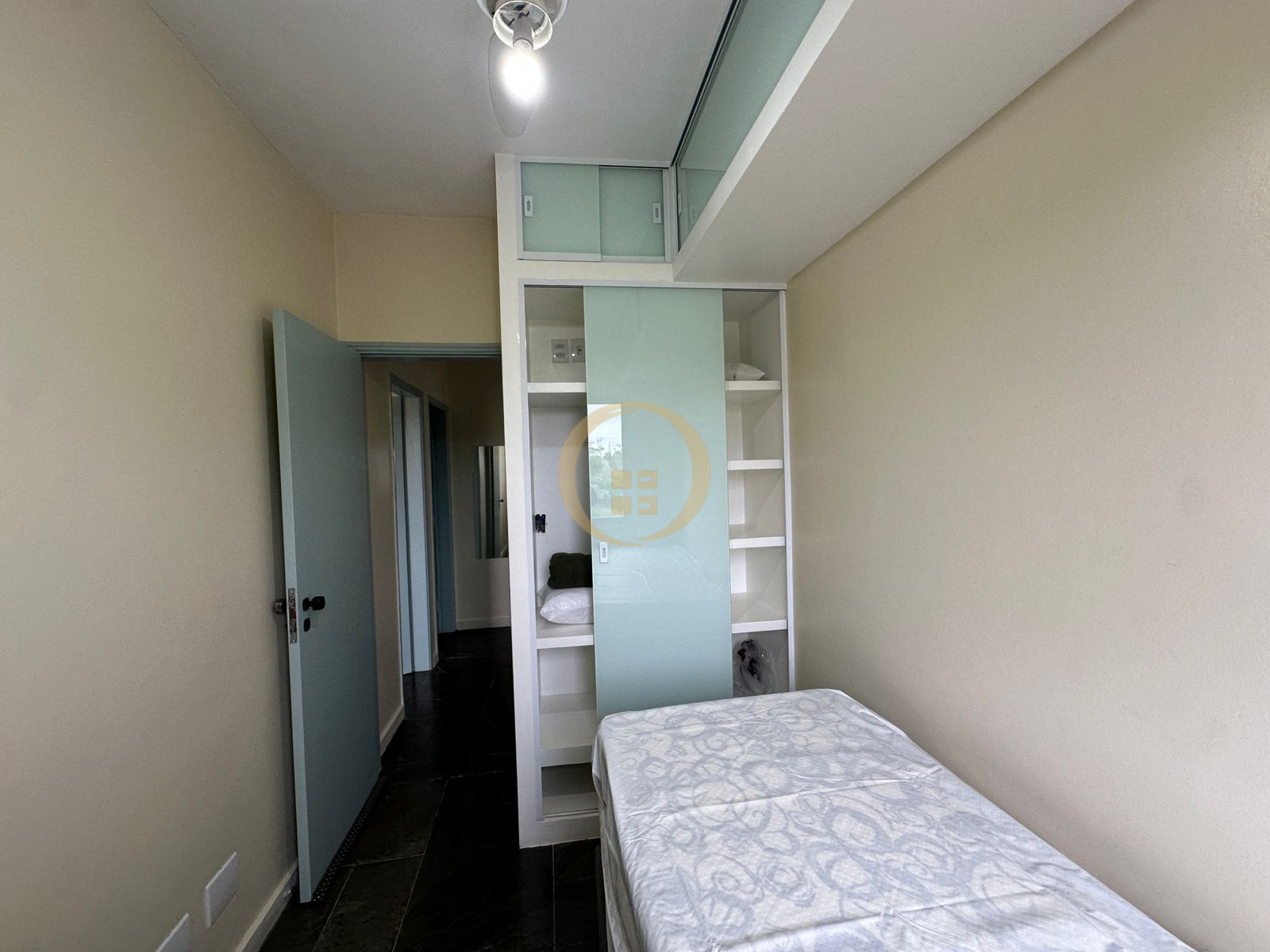 Apartamento na Praia das Astúrias, Guarujá - SP