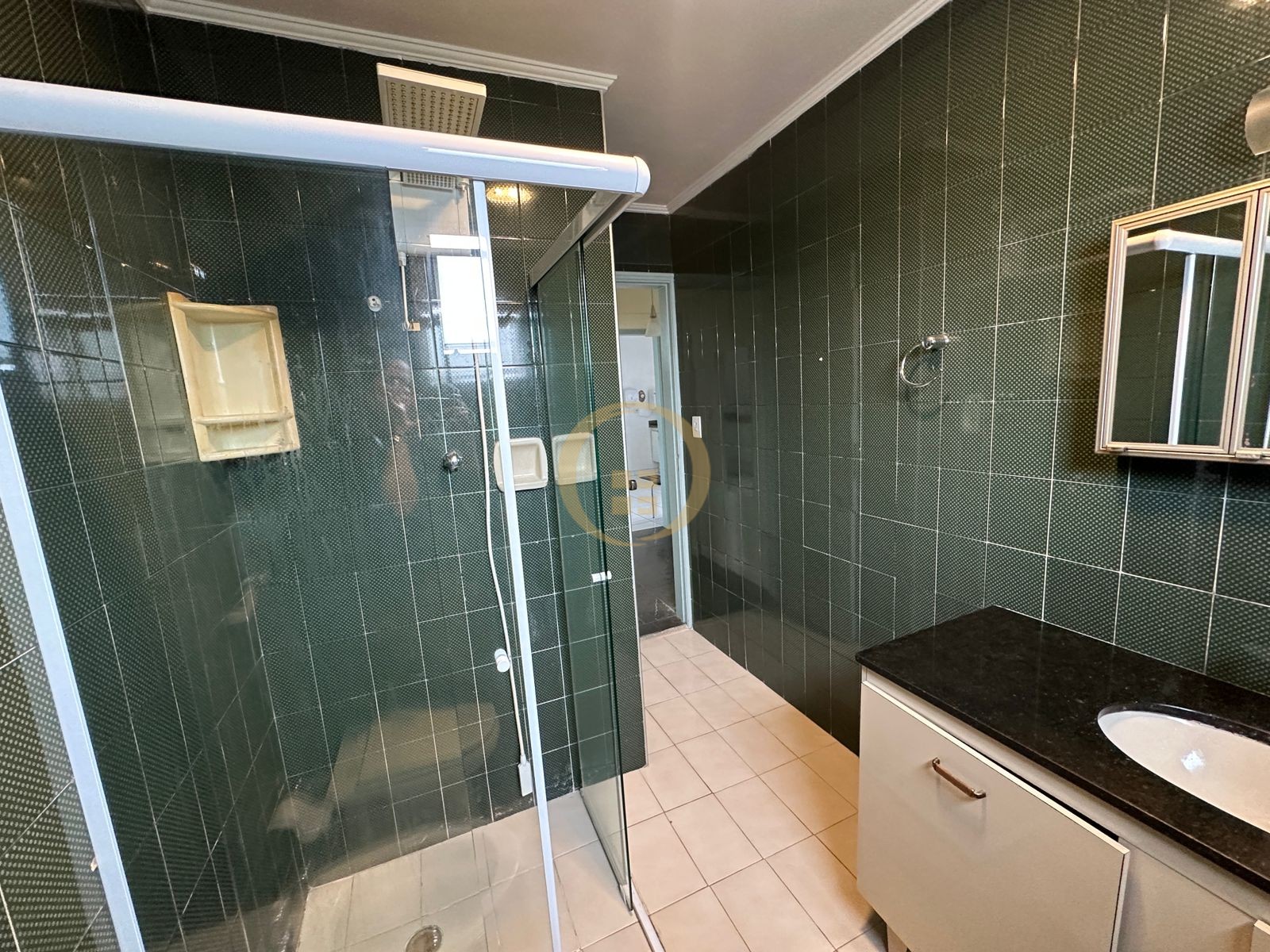 Apartamento na Praia das Astúrias, Guarujá - SP