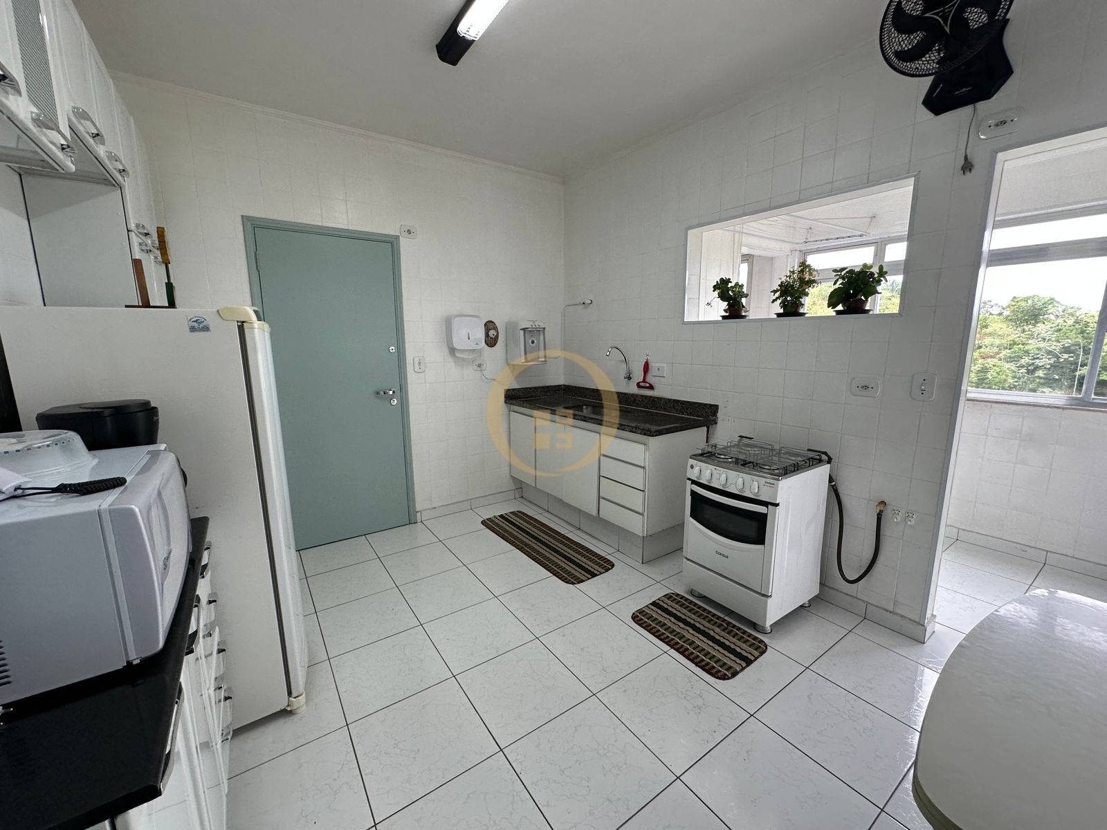 Apartamento na Praia das Astúrias, Guarujá - SP