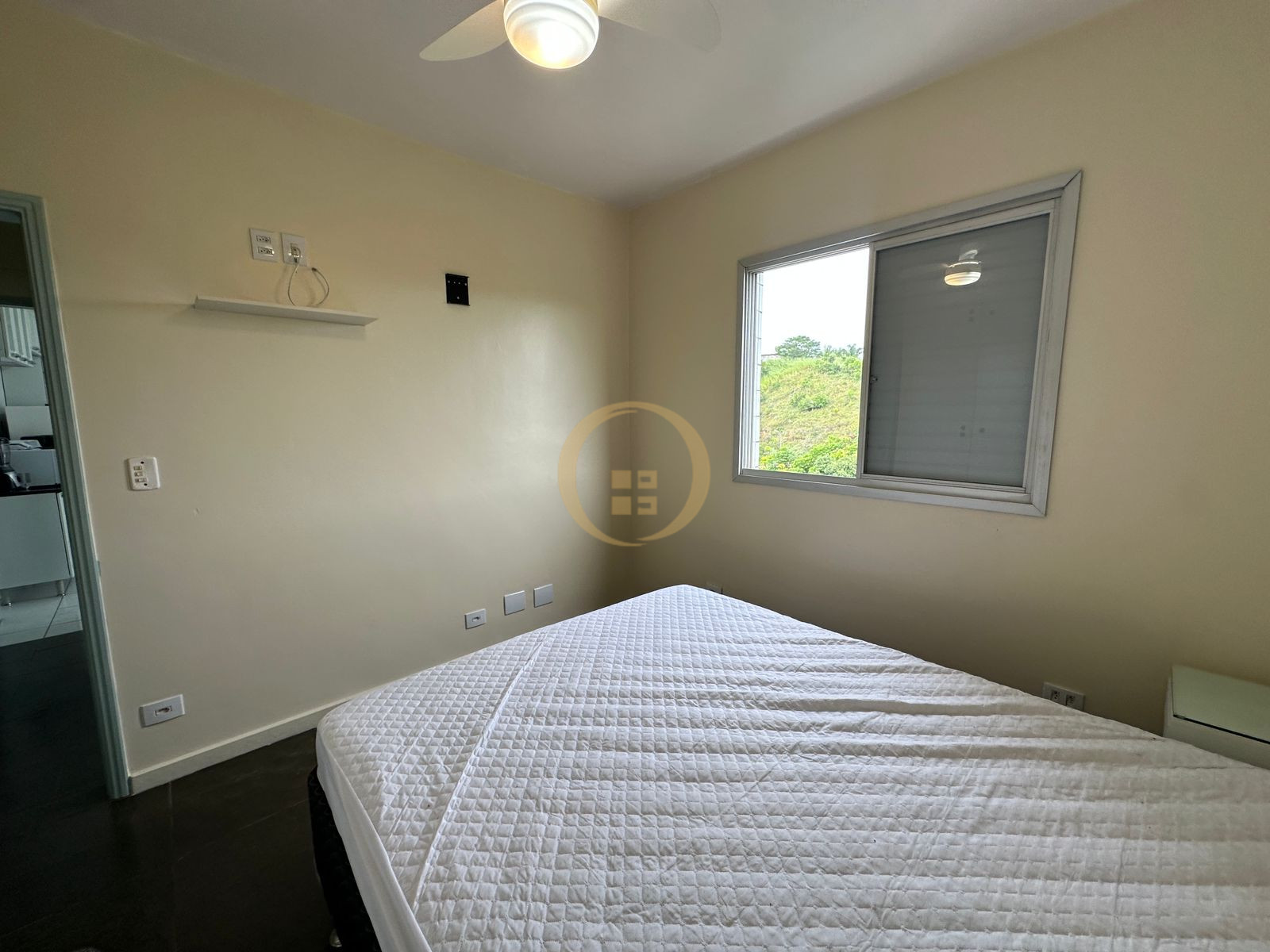 Apartamento na Praia das Astúrias, Guarujá - SP