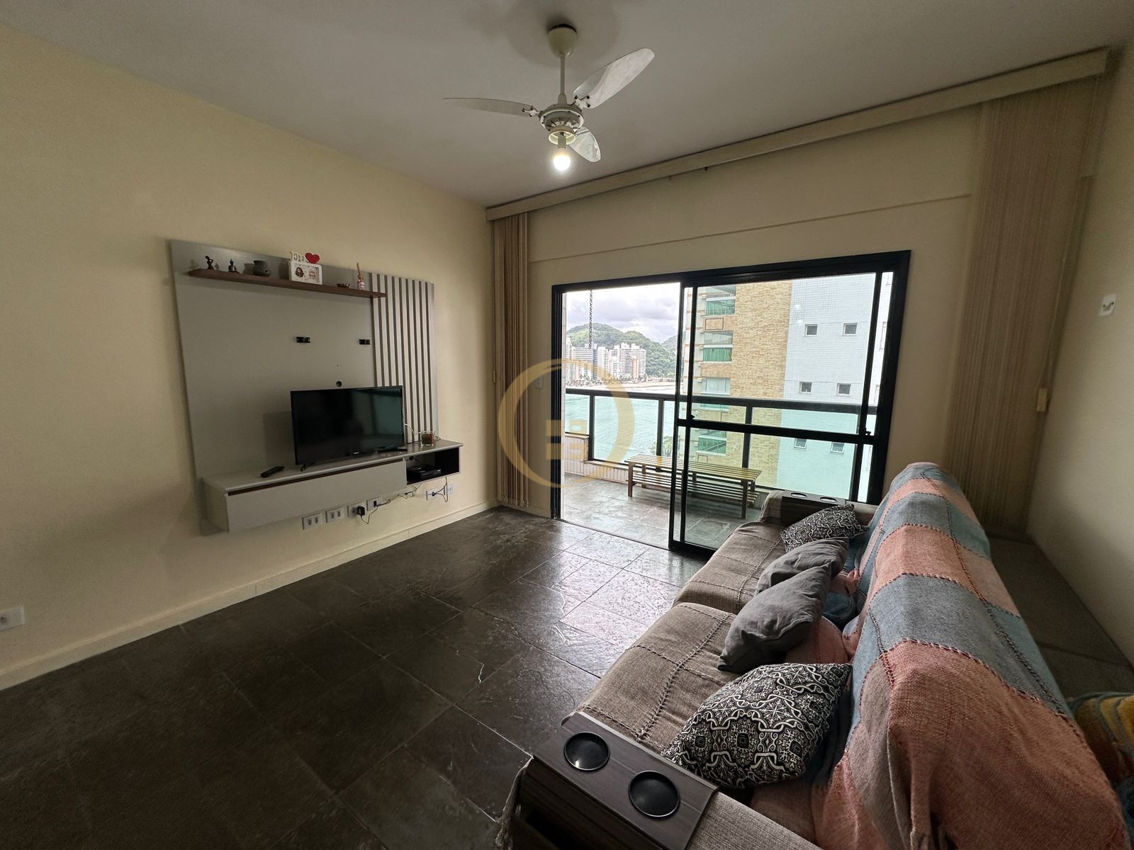 Apartamento na Praia das Astúrias, Guarujá - SP