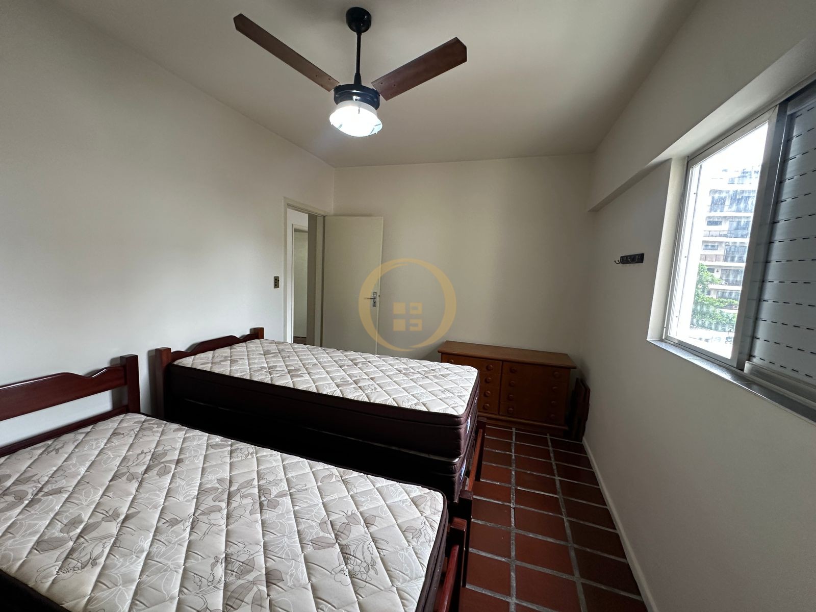 Apartamento na Praia da Enseada, Guarujá - SP