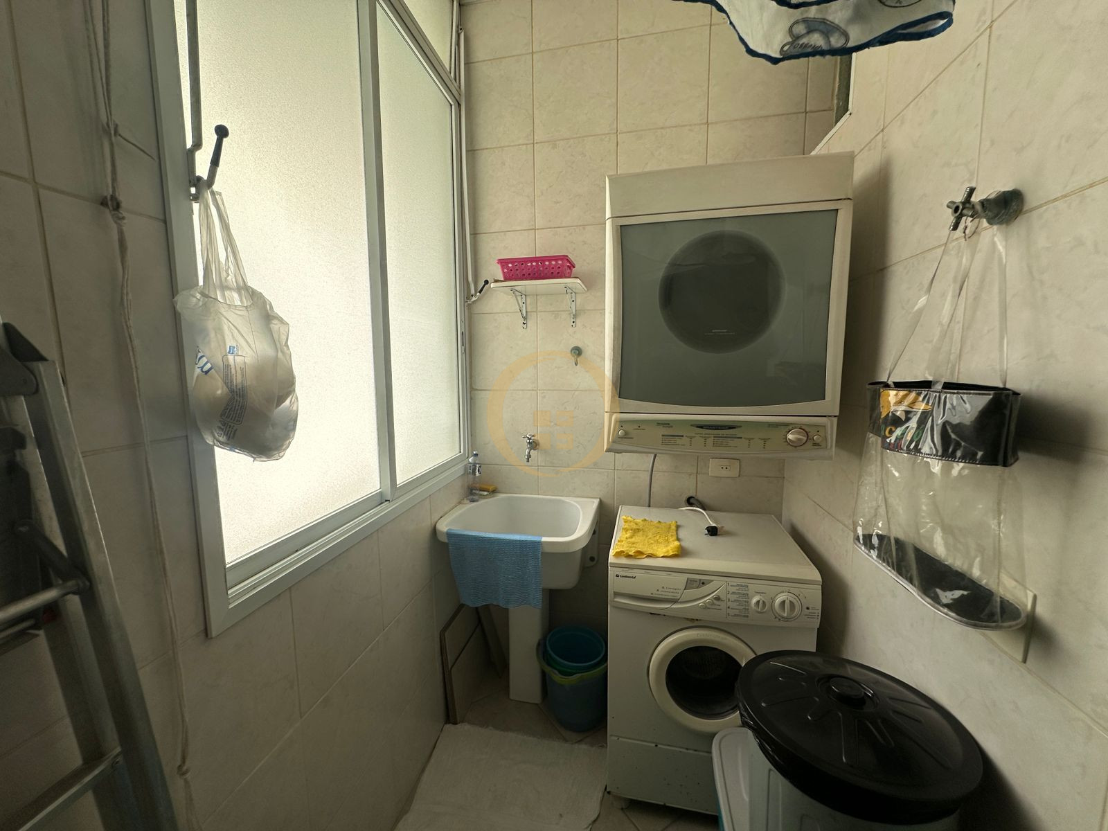 Apartamento Frente ao Mar nas Pitangueiras, Guarujá - SP