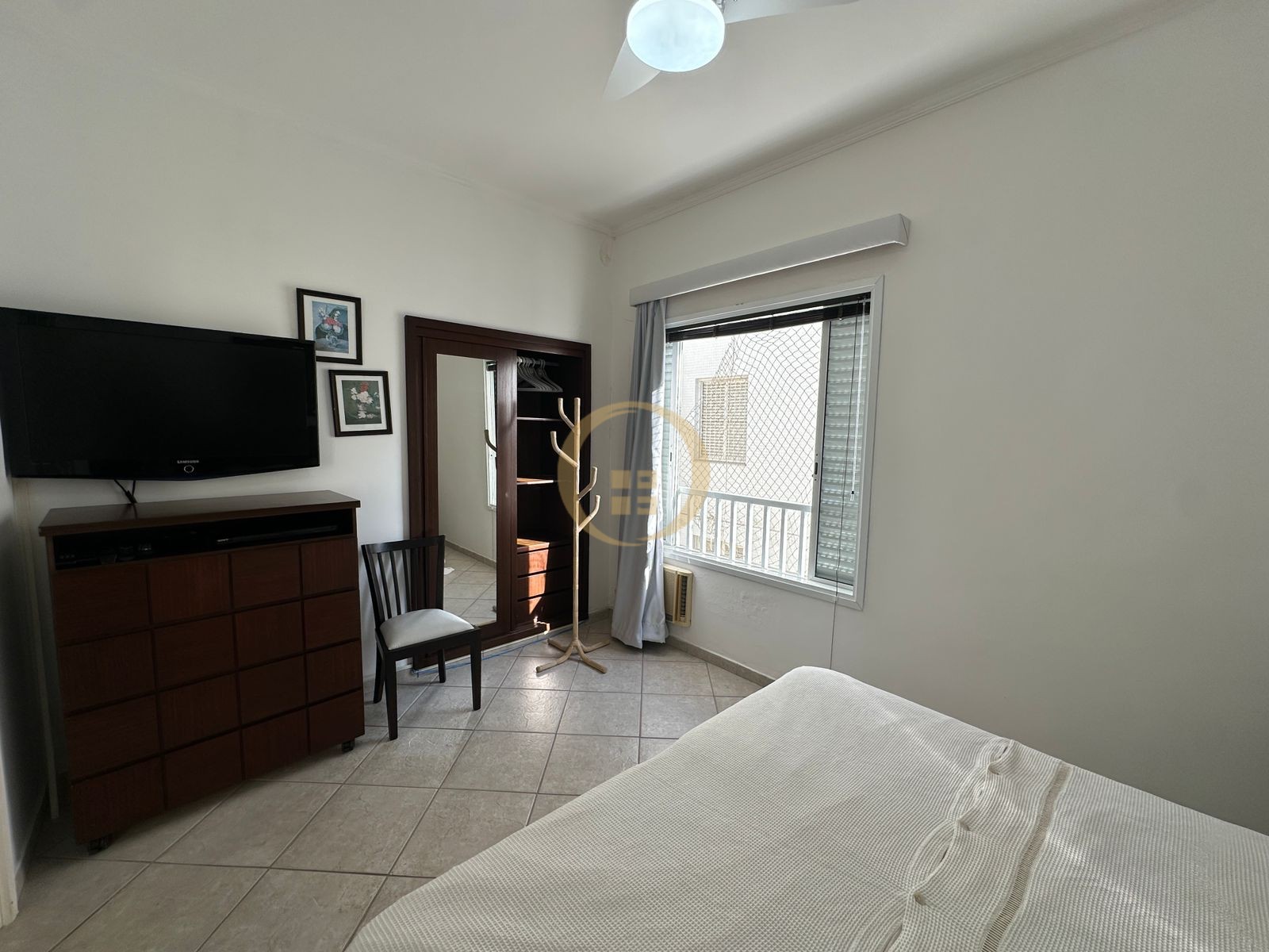 Apartamento Frente ao Mar nas Pitangueiras, Guarujá - SP