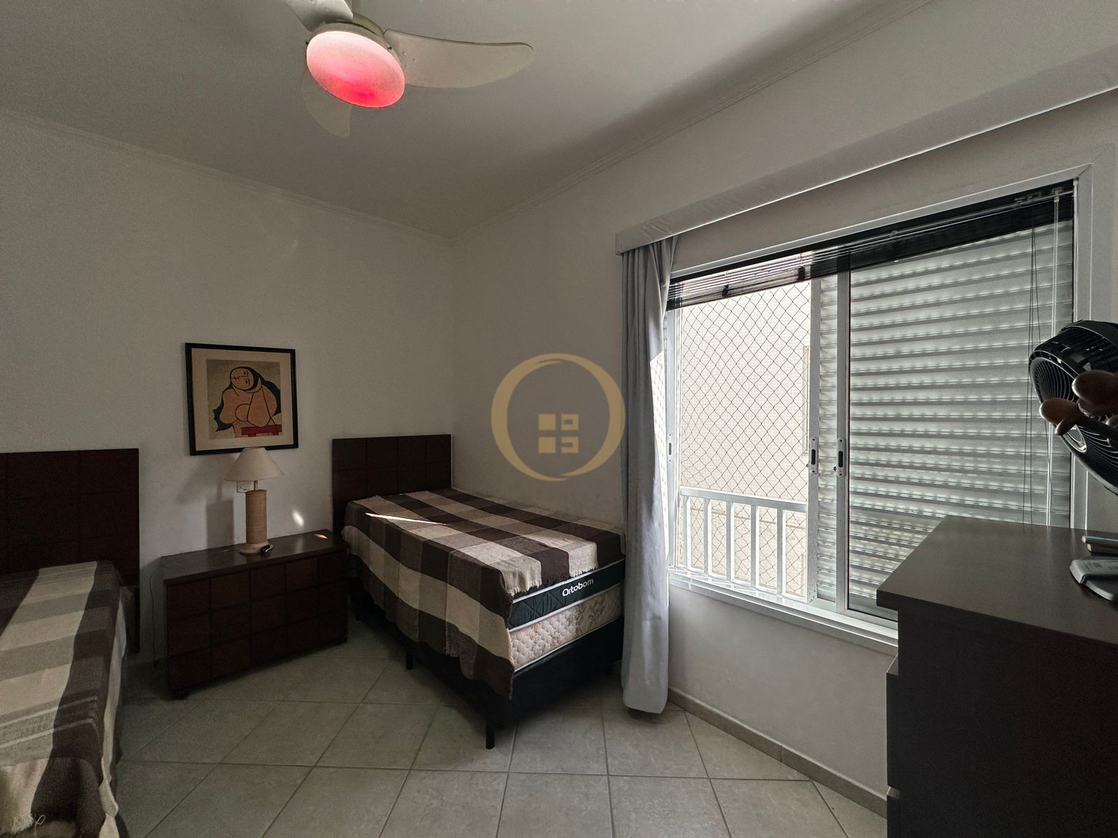 Apartamento Frente ao Mar nas Pitangueiras, Guarujá - SP