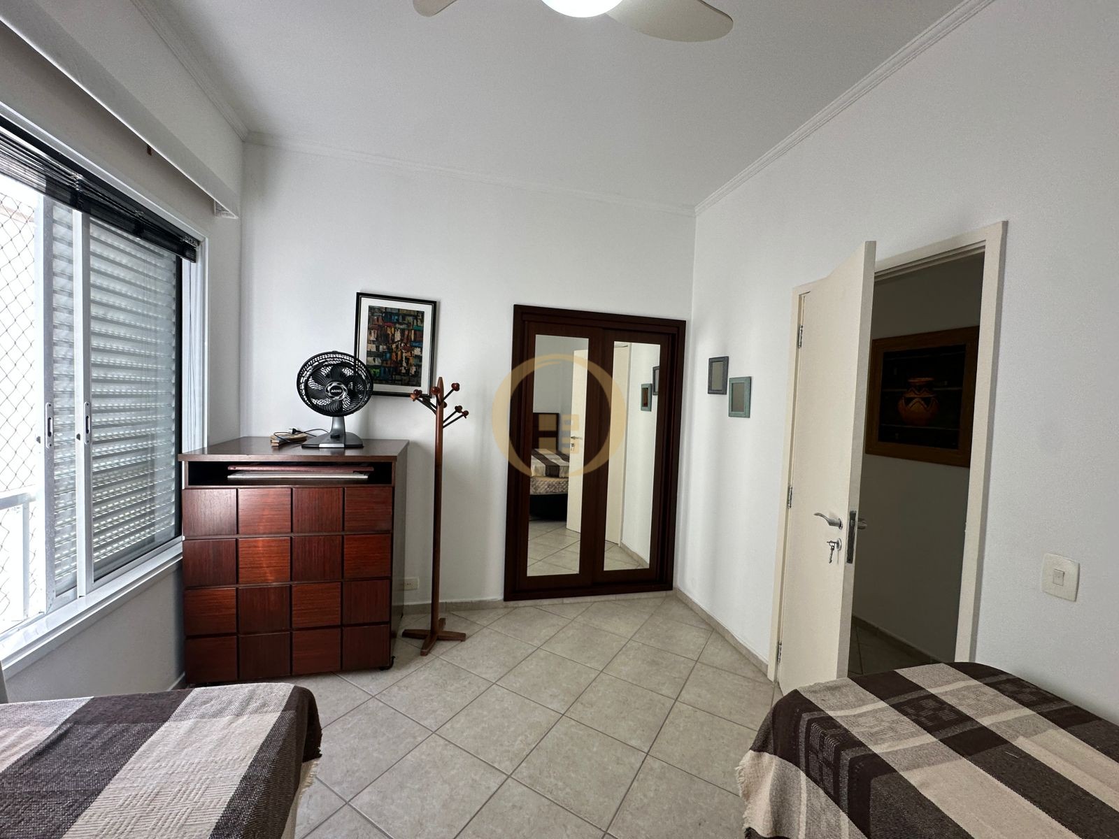 Apartamento Frente ao Mar nas Pitangueiras, Guarujá - SP