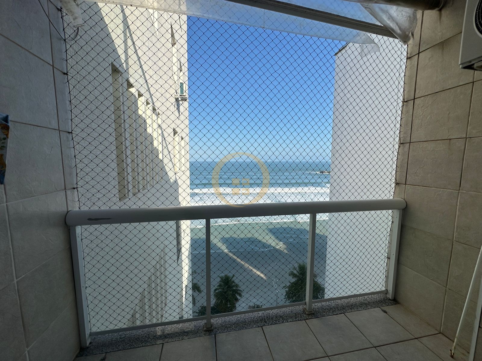 Apartamento Frente ao Mar nas Pitangueiras, Guarujá - SP