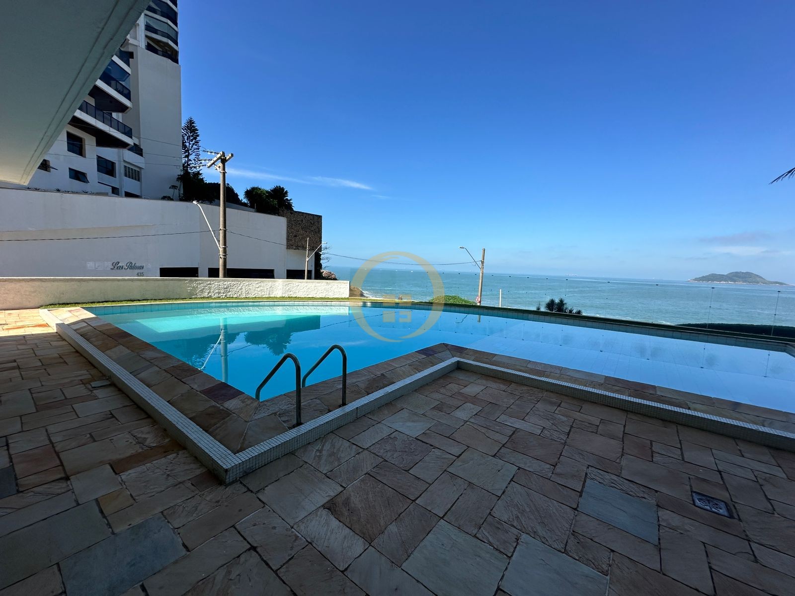 Apartamento Frente Mar, Praia das Astúrias, Guarujá - SP