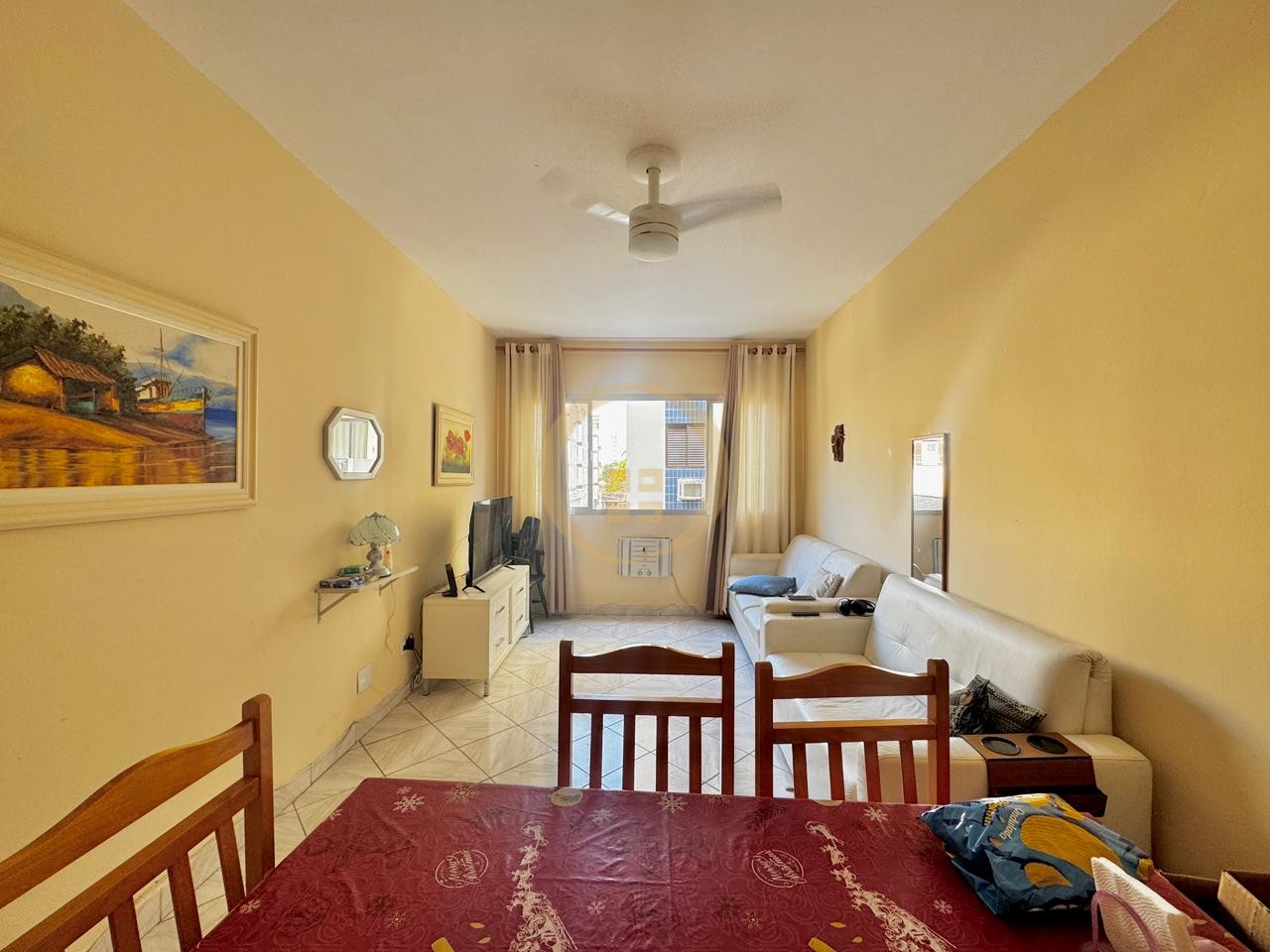 Apartamento na Praia das Astúrias, Guarujá - SP