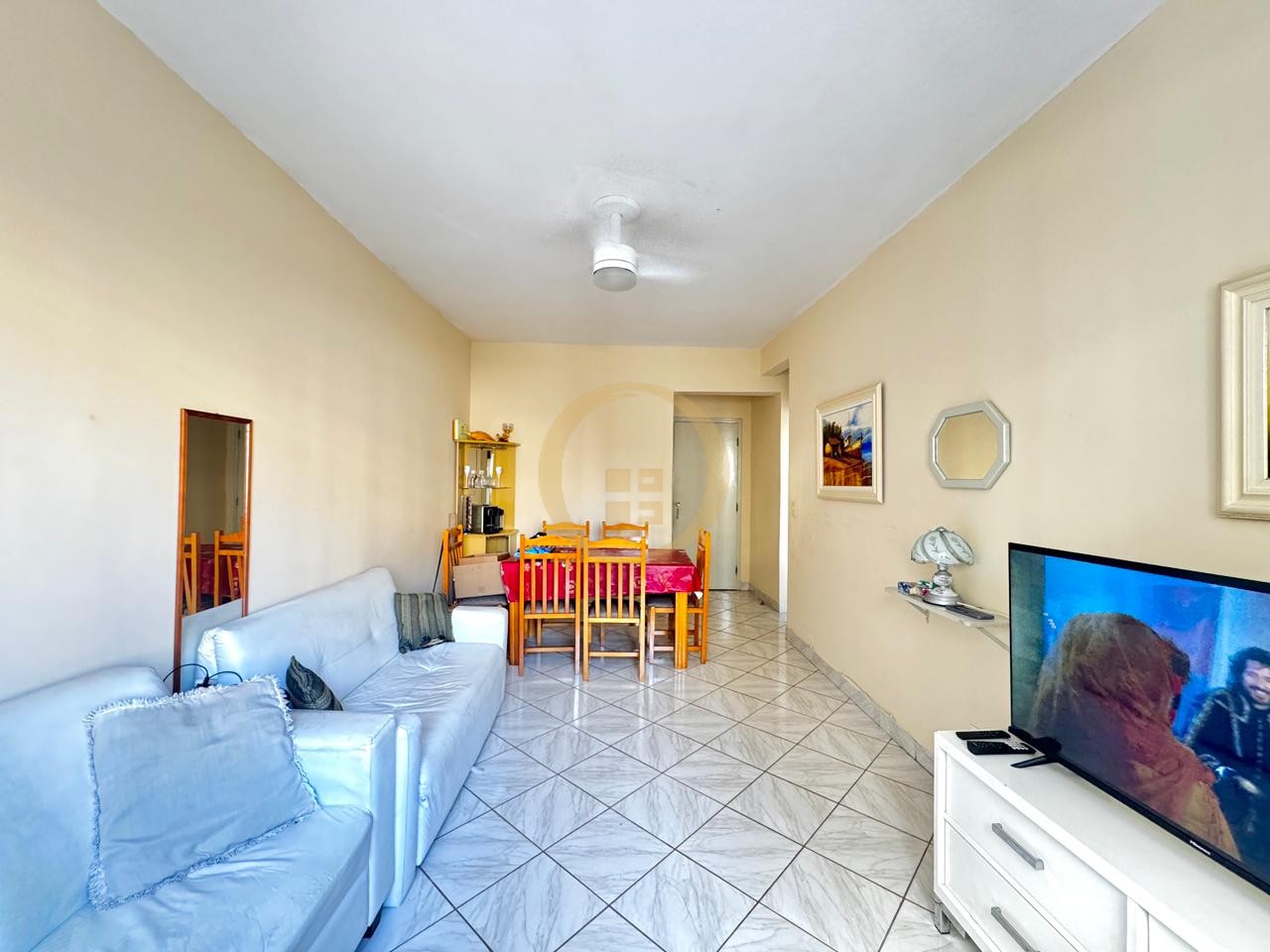 Apartamento na Praia das Astúrias, Guarujá - SP