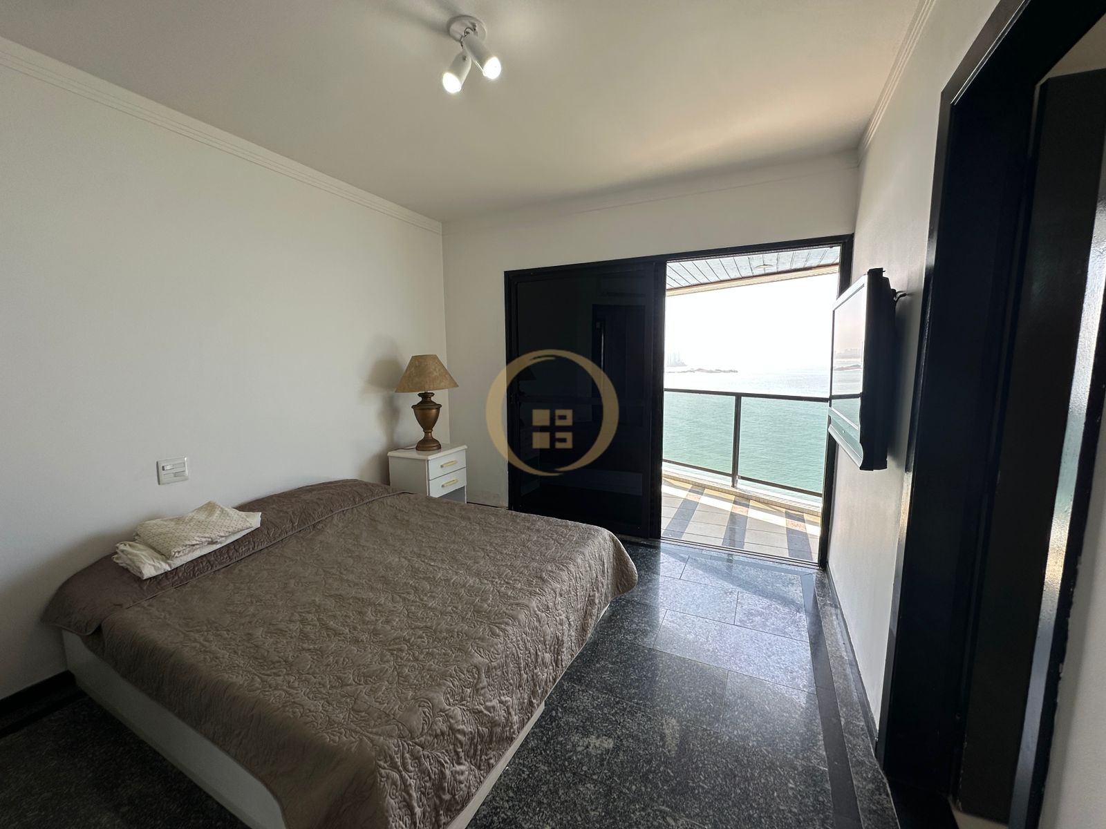 Apartamento Frente Mar, Praia das Astúrias , Guarujá - SP