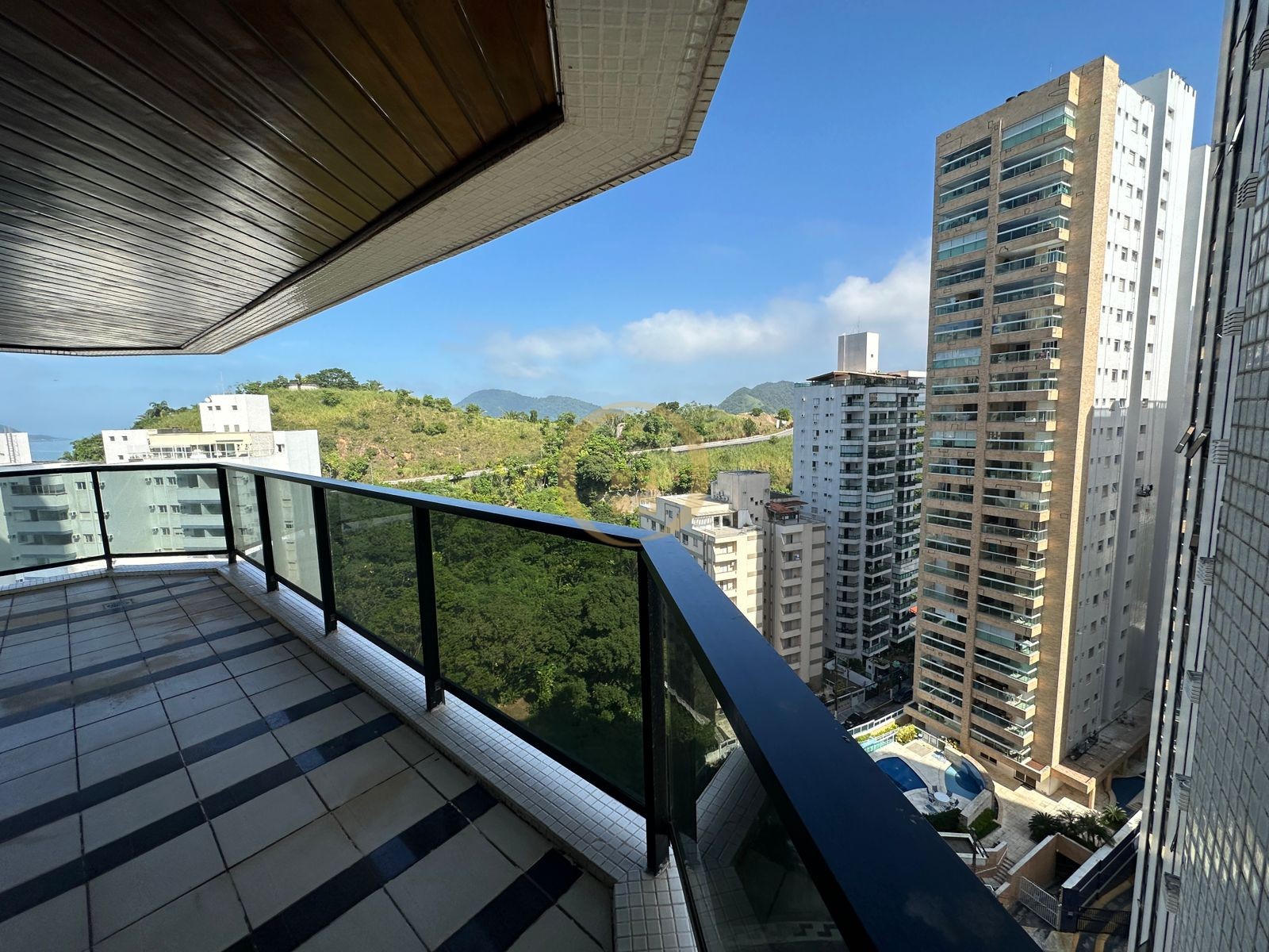 Apartamento Frente Mar, Praia das Astúrias , Guarujá - SP