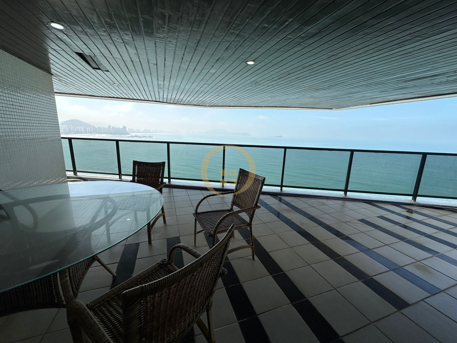 Apartamento Frente Mar, Praia das Astúrias , Guarujá - SP