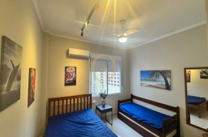 Apartamento na Praia das Pitangueiras, Guarujá - SP