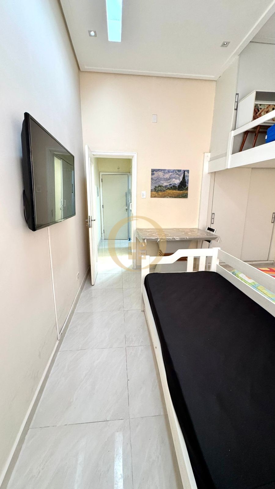 Apartamento na Praia das Pitangueiras, Guarujá - SP