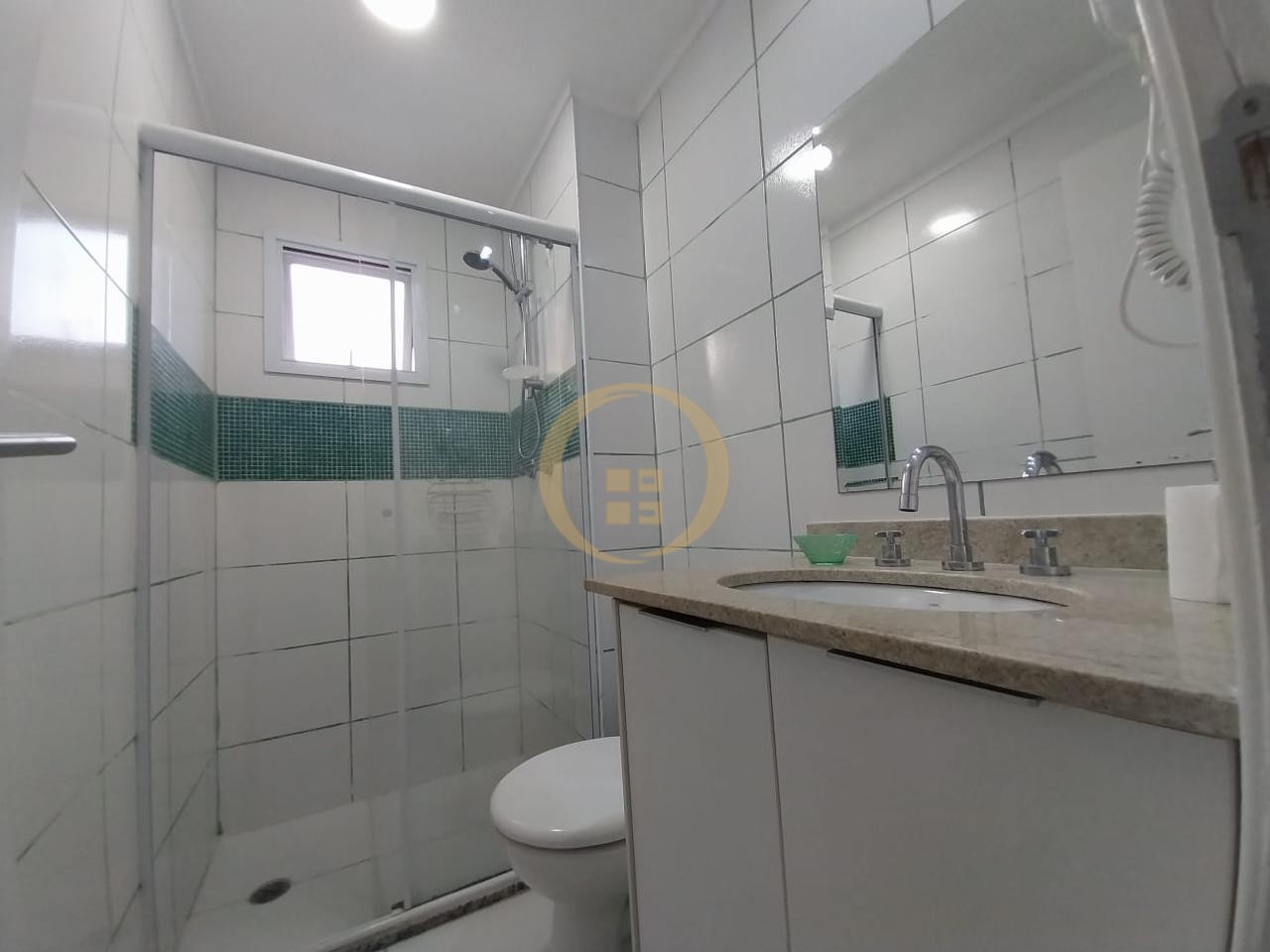 Apartamento na Praia da Enseada, Guarujá - SP