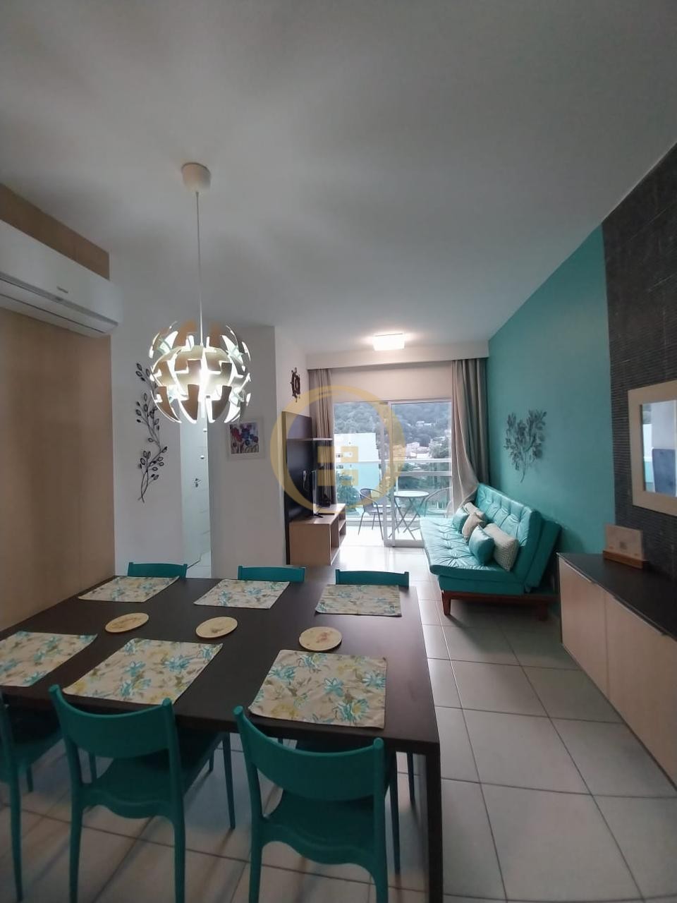 Apartamento na Praia da Enseada, Guarujá - SP