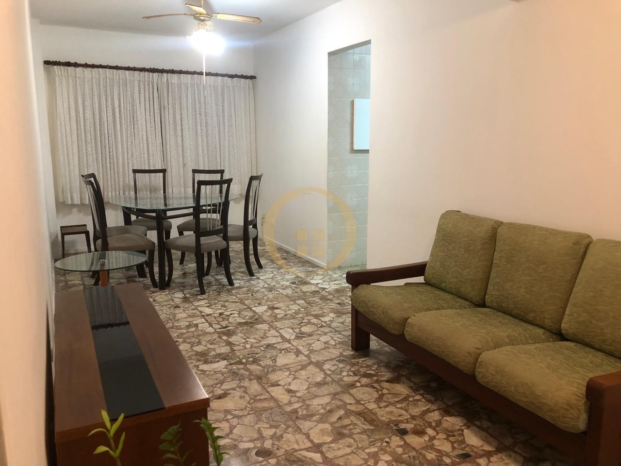 Apartamento-2-dormitorios-Pitangueiras