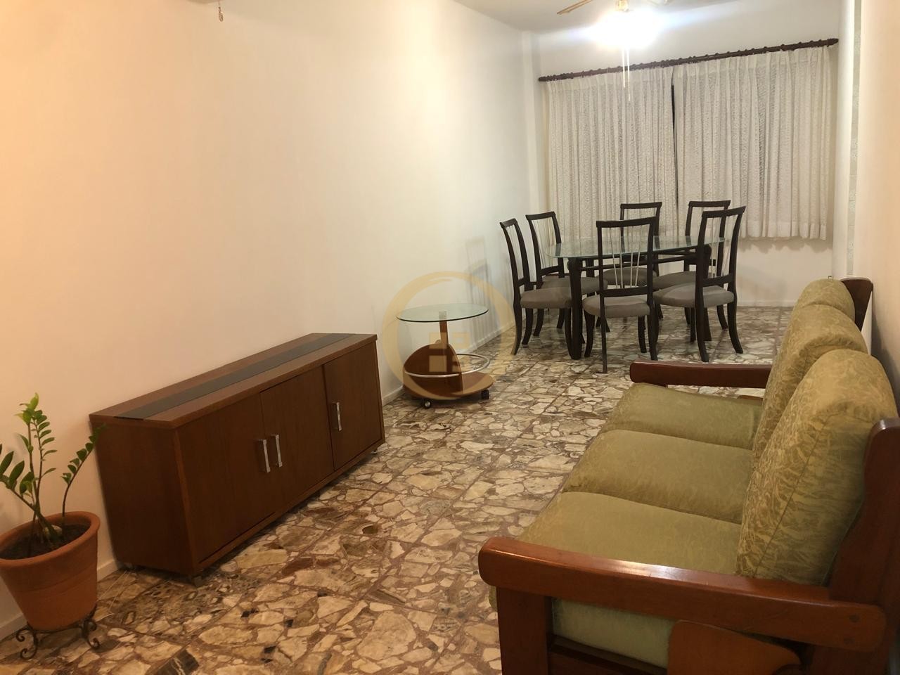 Apartamento-2-dormitorios-Pitangueiras