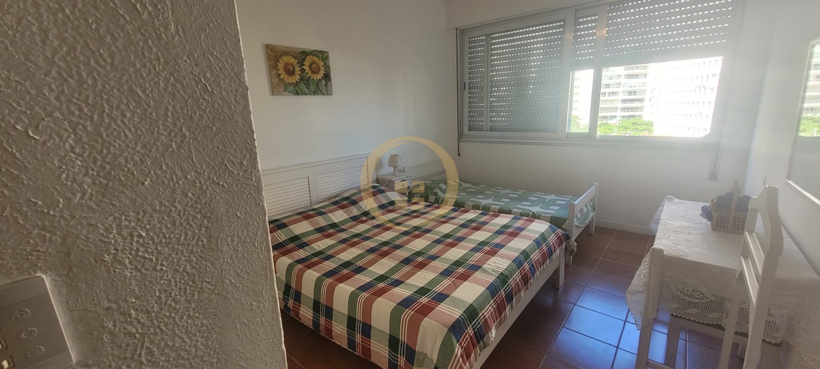 Apartamento na Praia das Pitangueiras, Guarujá - SP