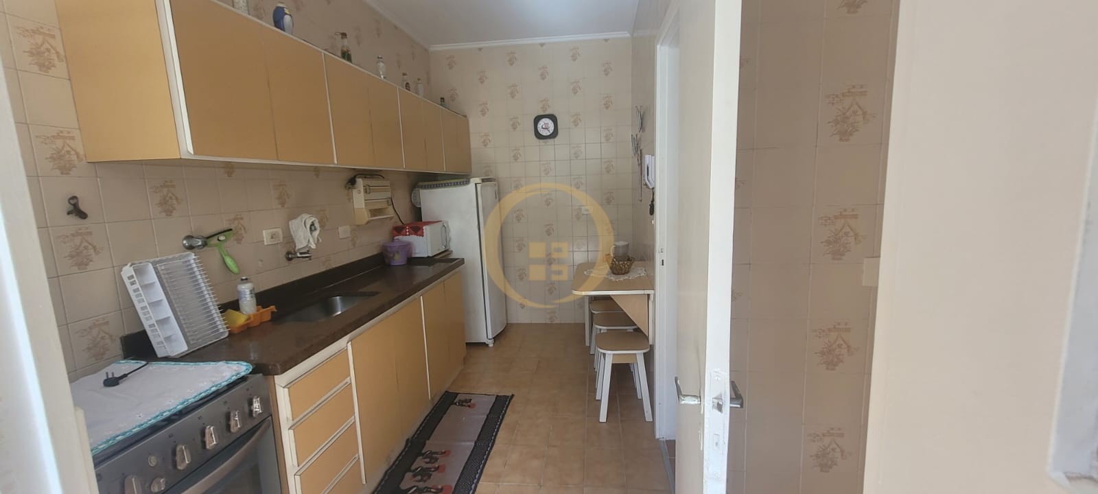 Apartamento na Praia das Pitangueiras, Guarujá - SP