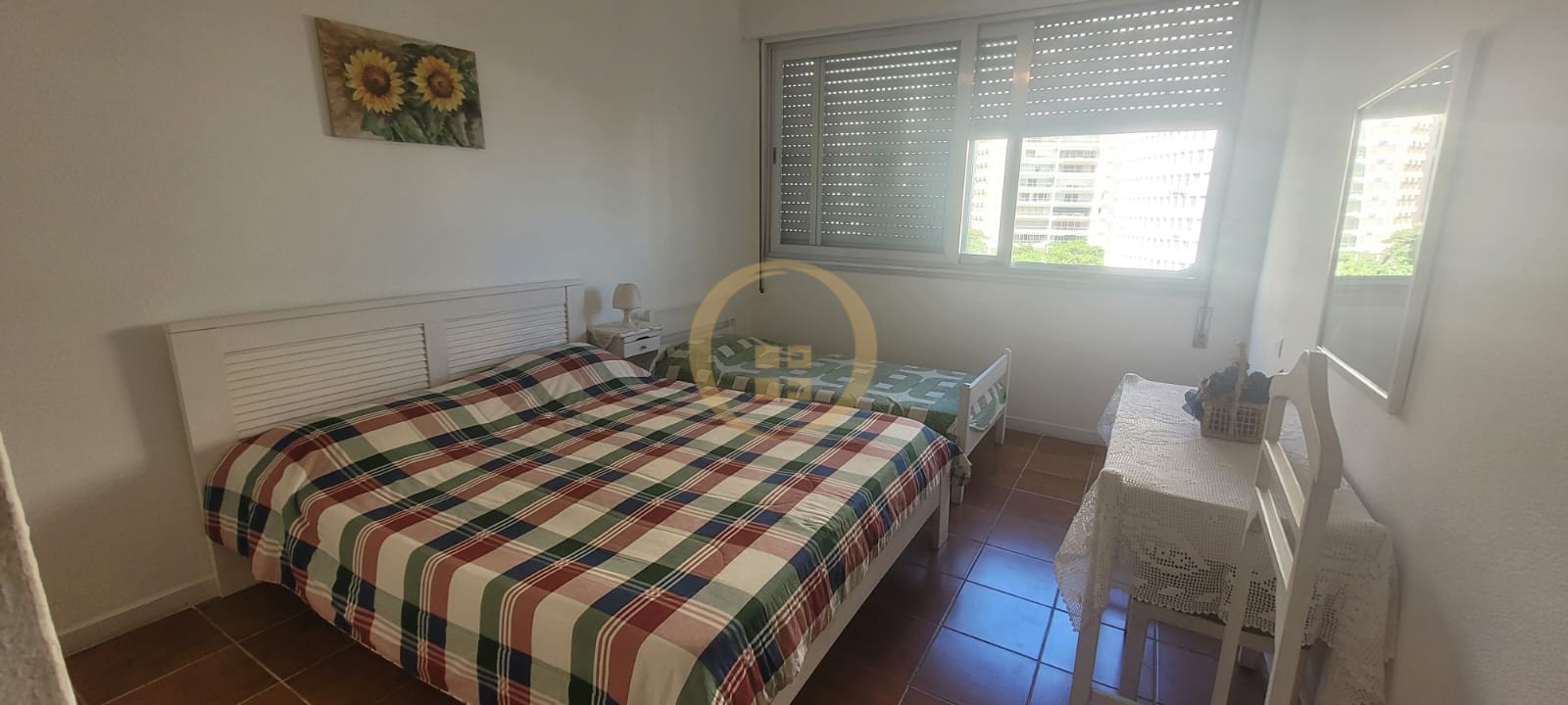 Apartamento na Praia das Pitangueiras, Guarujá - SP
