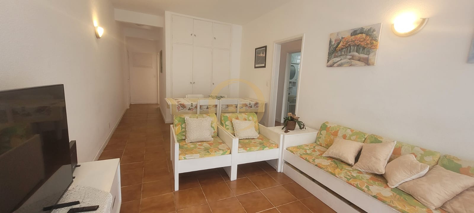 Apartamento na Praia das Pitangueiras, Guarujá - SP