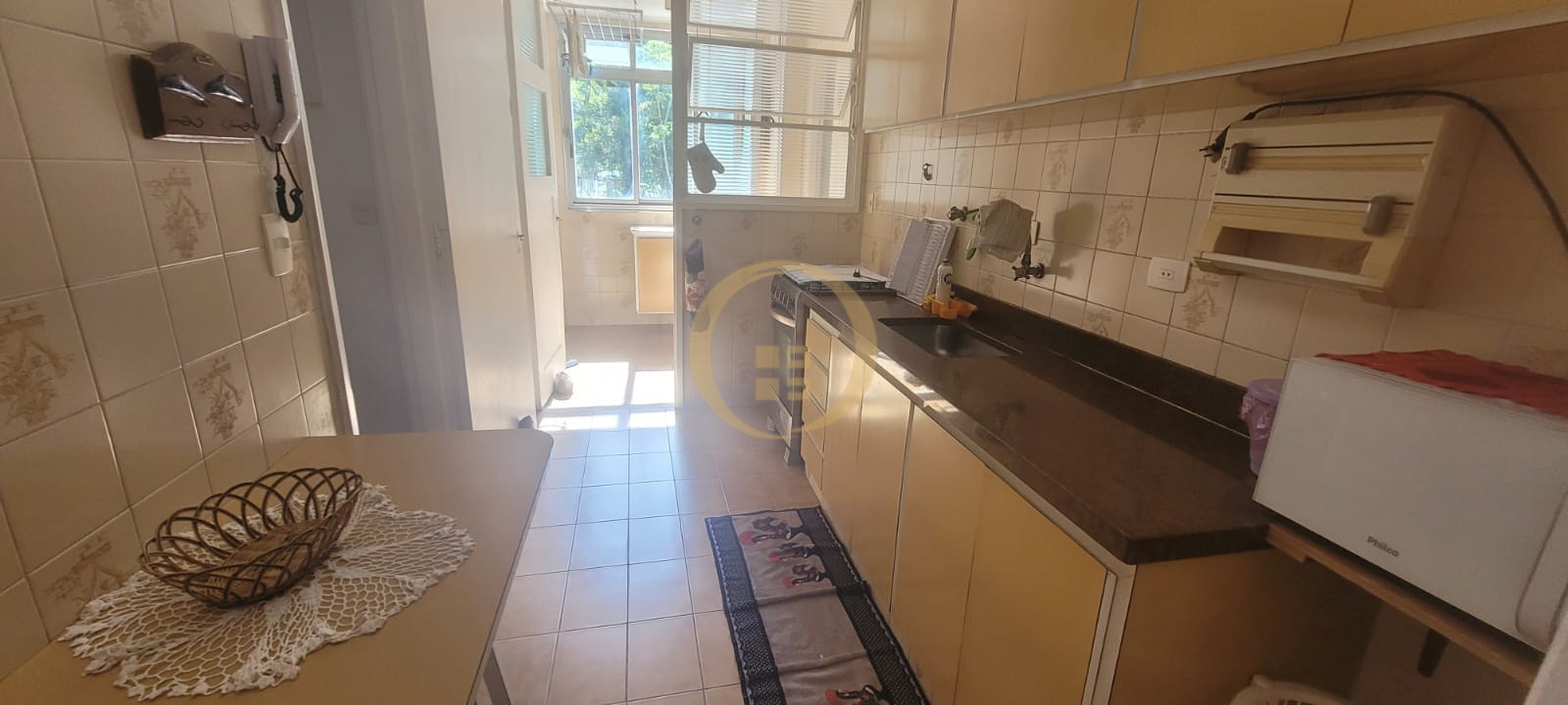 Apartamento na Praia das Pitangueiras, Guarujá - SP