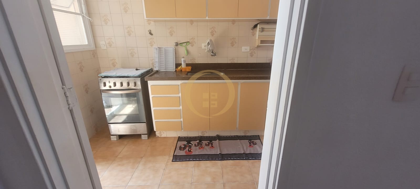 Apartamento na Praia das Pitangueiras, Guarujá - SP