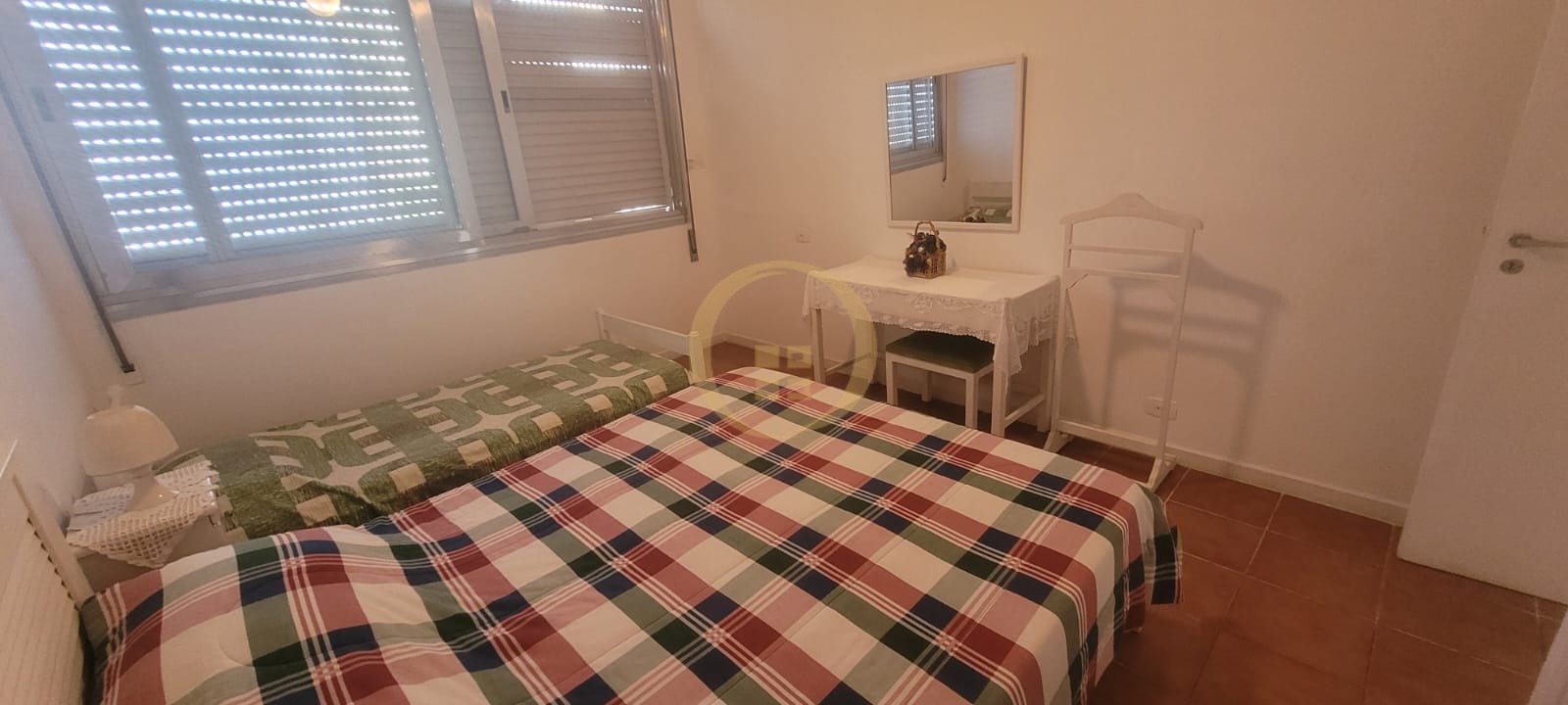 Apartamento na Praia das Pitangueiras, Guarujá - SP