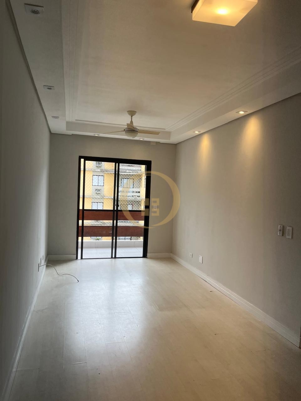 Apartamento na Praia da Enseada, Guarujá - SP