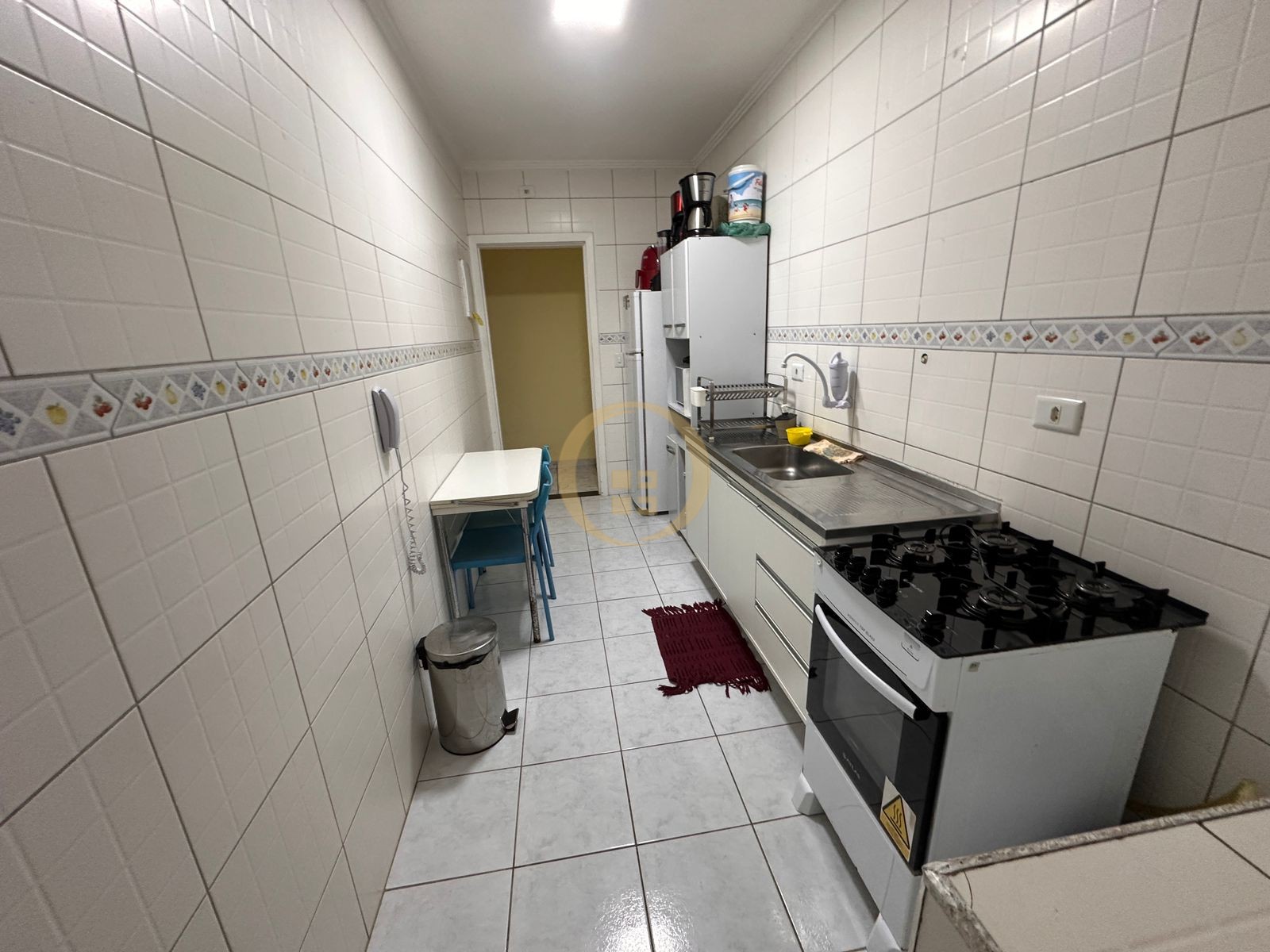 Apartamento na Praia das Pitangueiras, Guarujá - SP