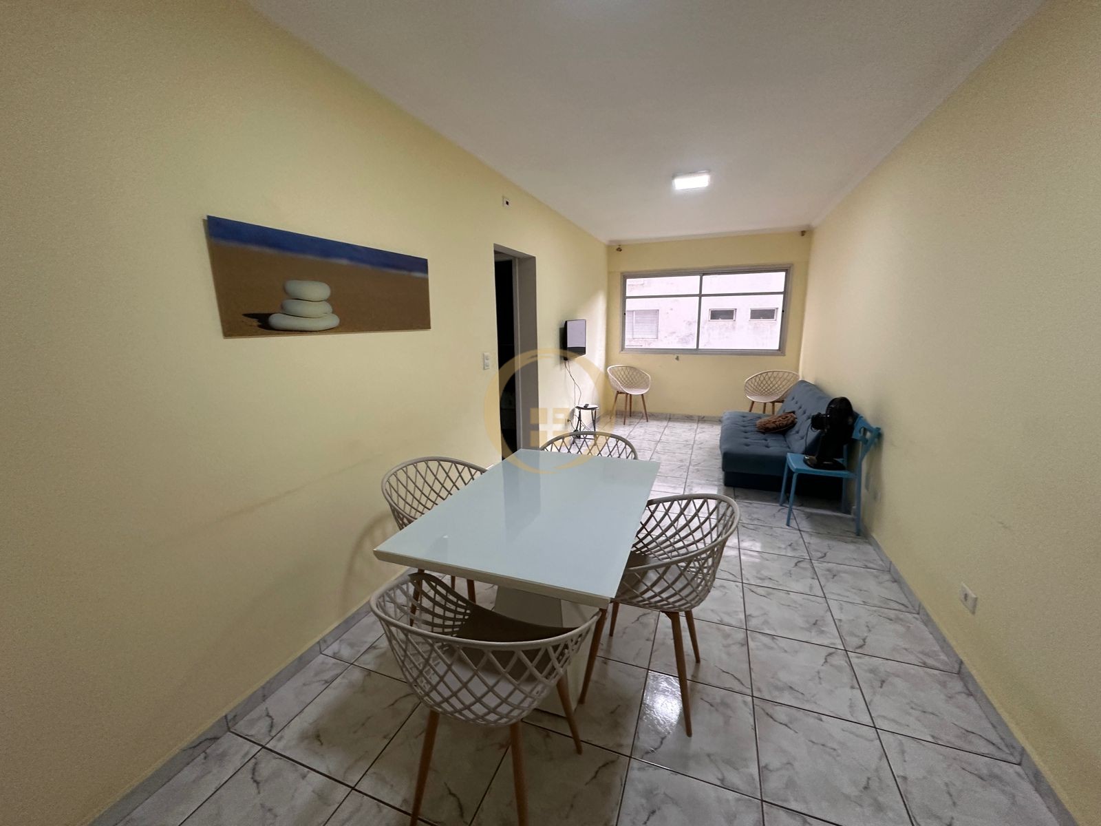 Apartamento na Praia das Pitangueiras, Guarujá - SP