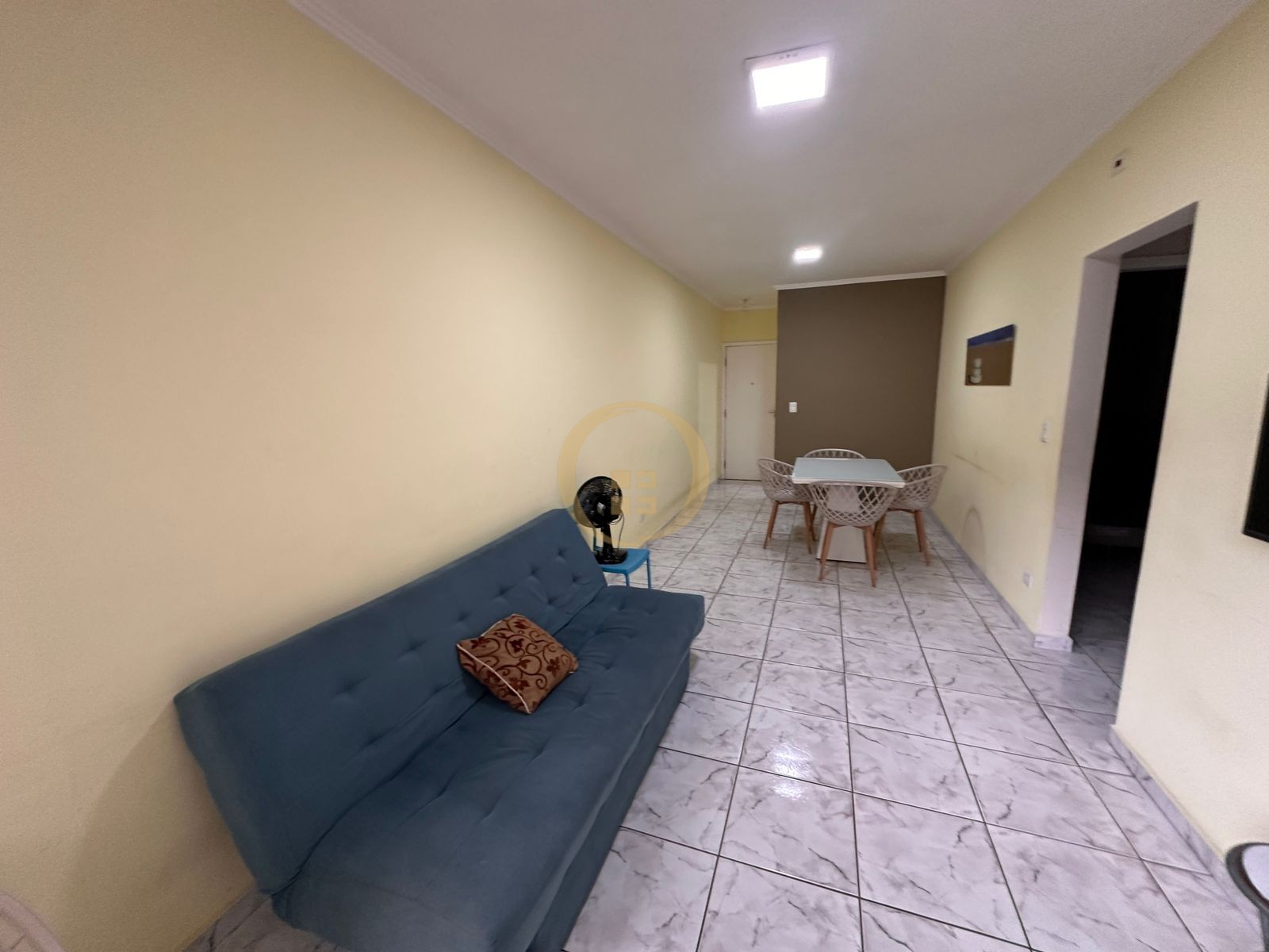 Apartamento na Praia das Pitangueiras, Guarujá - SP