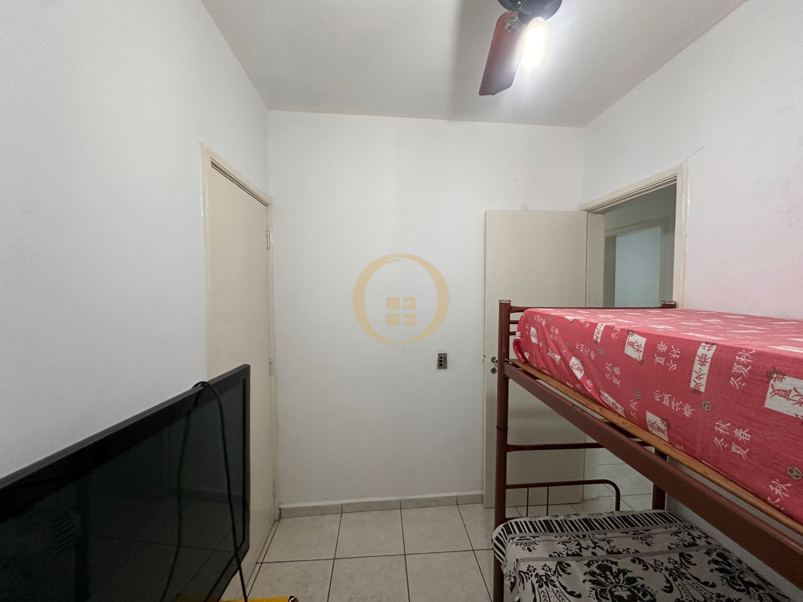 Apartamento na Praia da Enseada, Guarujá - SP