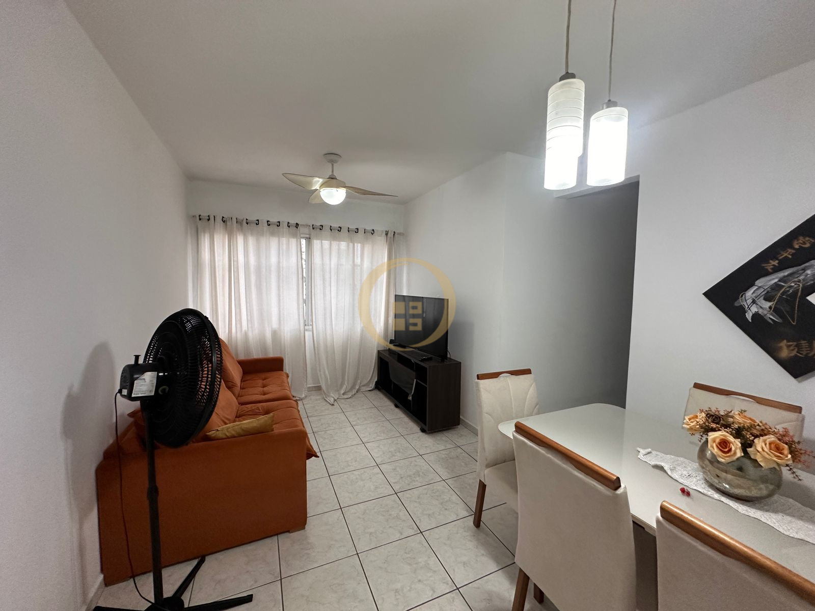 Apartamento na Praia da Enseada, Guarujá - SP